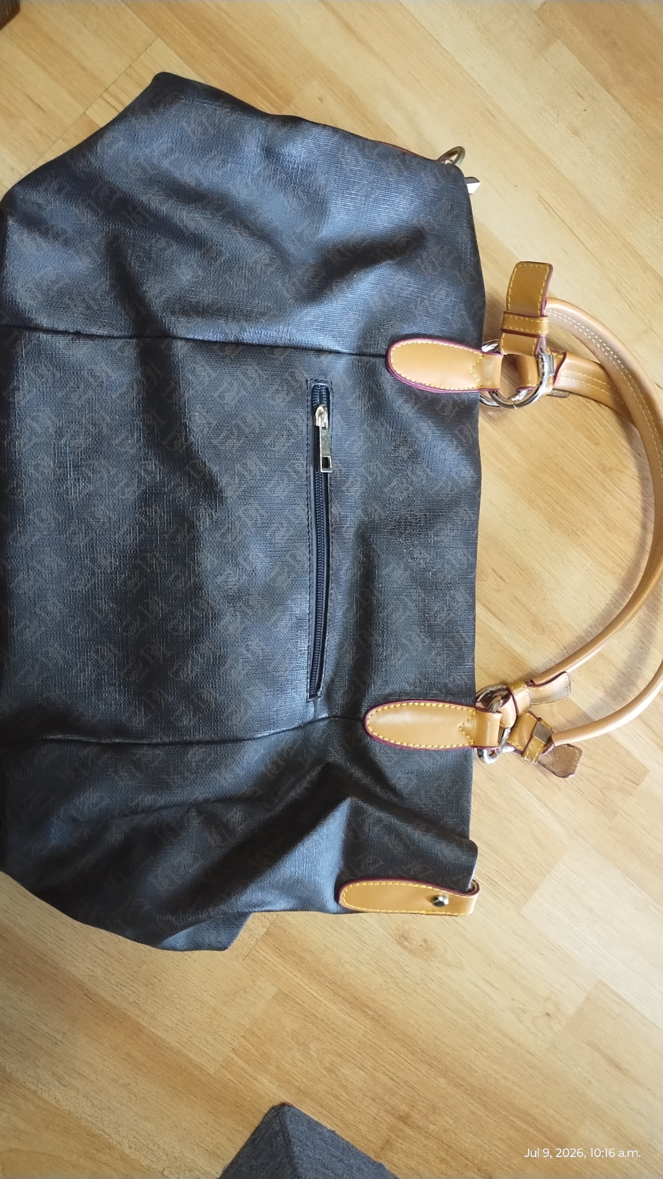Women's Handbags Bundle - Excellent Condition - photo 4