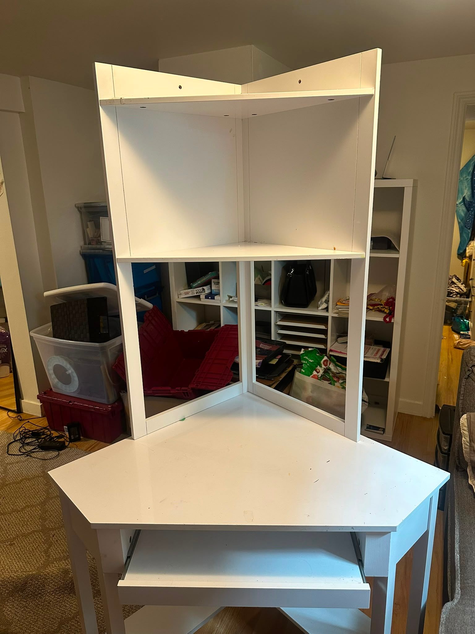 Corner desk with top shelf (removable) - photo 3