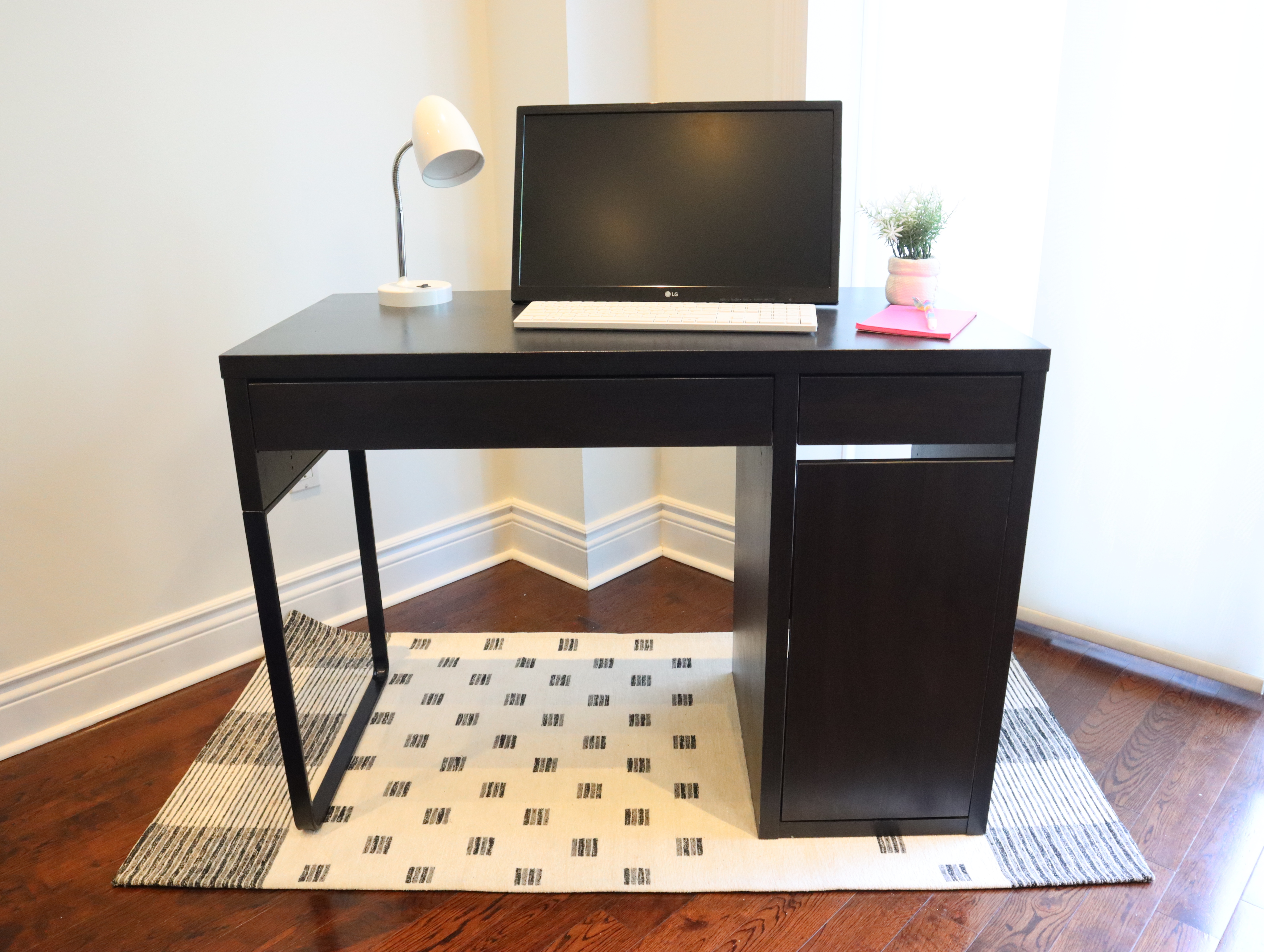 IKEA Micke Black/Brown Desk