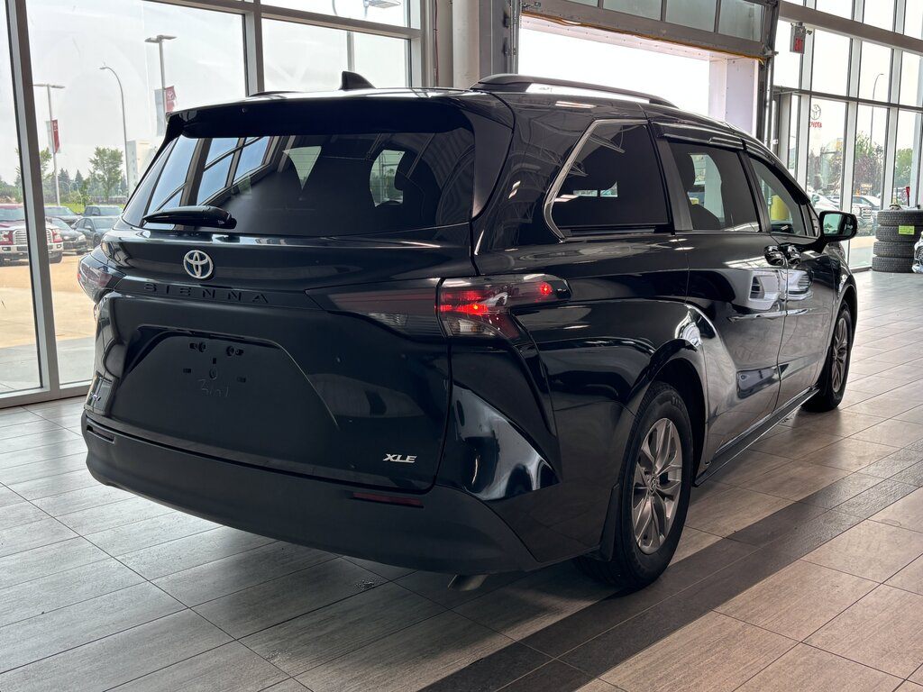 2025 Toyota Sienna - photo 5