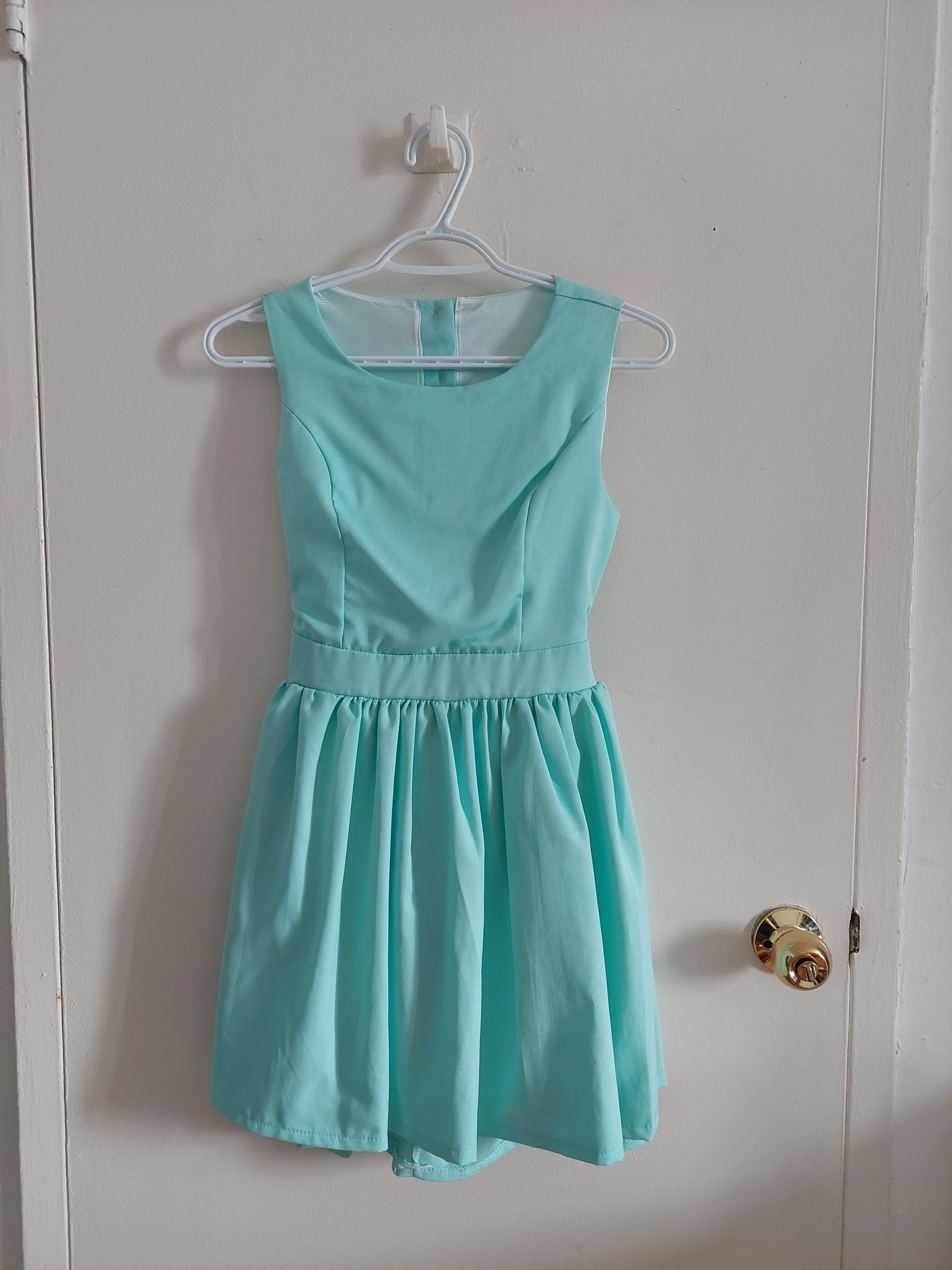 Cute Summer Mint Green Sleeveless Cutout Dress with Buttons