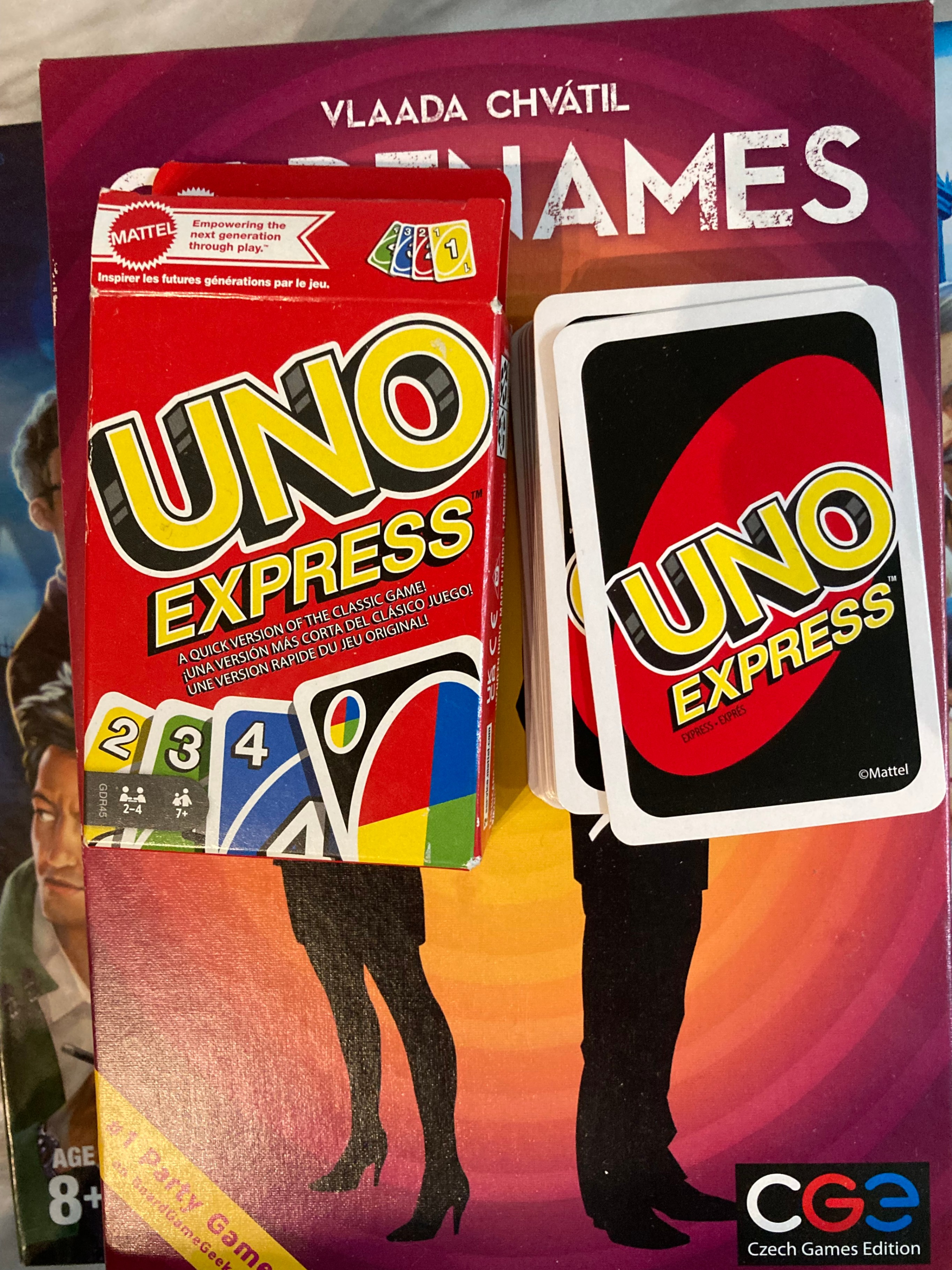 Clue/Codenames/ UNO xp - photo 2