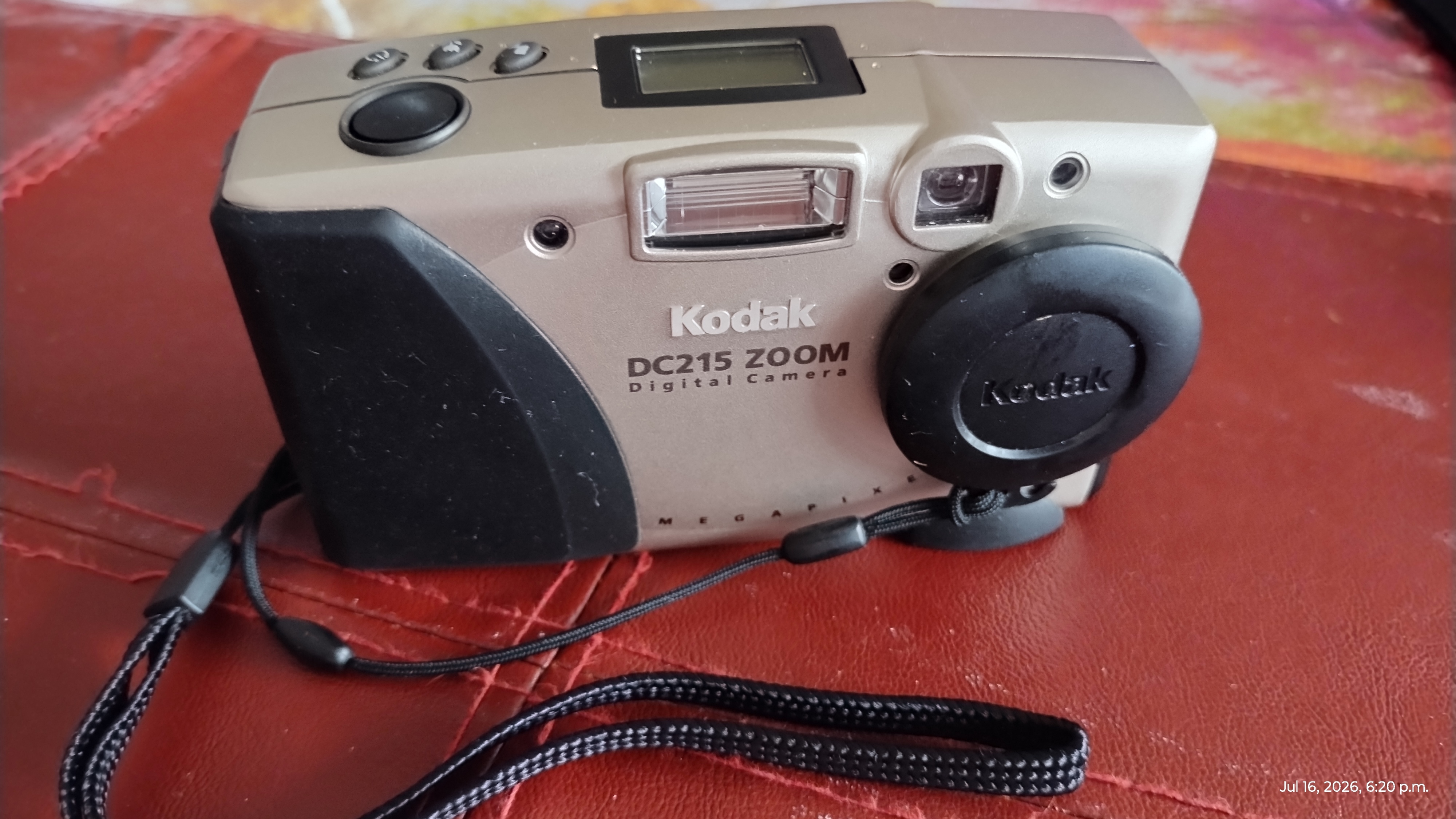 Vintage Kodak DC215 Digital Camera - photo 2