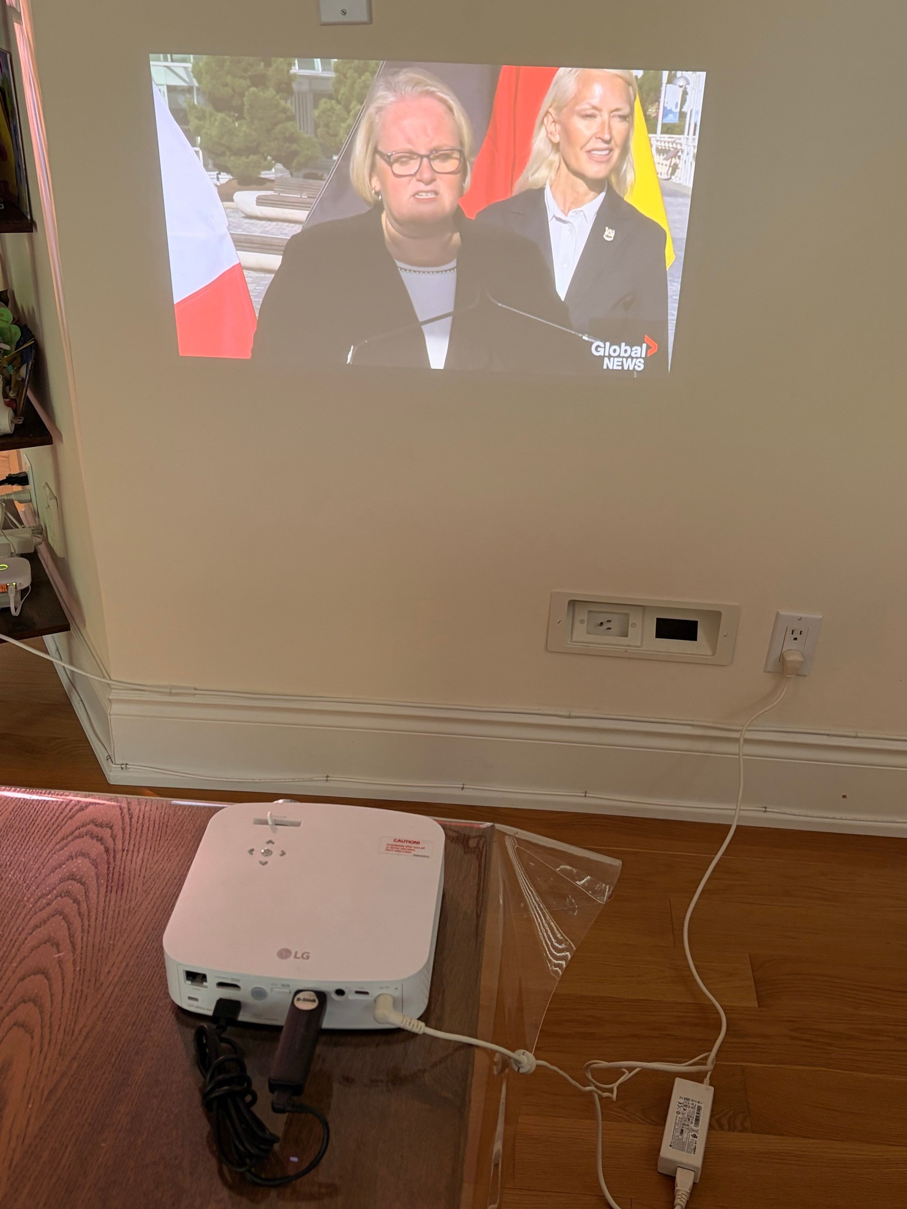 LG PF50KA Portable Full HD Projector (w/ Roku Streaming Stick) - photo 2