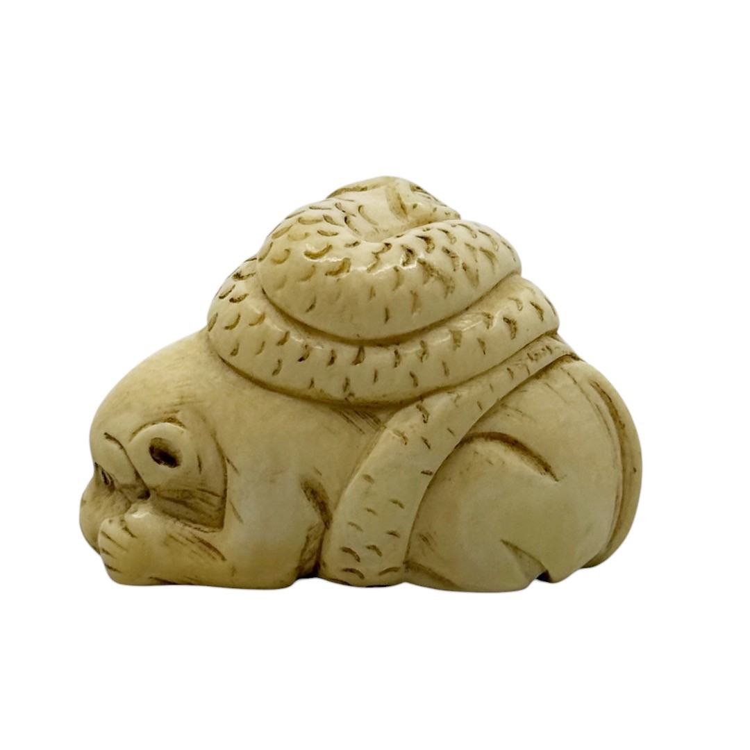 Meiji - Taisho carved Bone monkey & snake Japanese netsuke - photo 3
