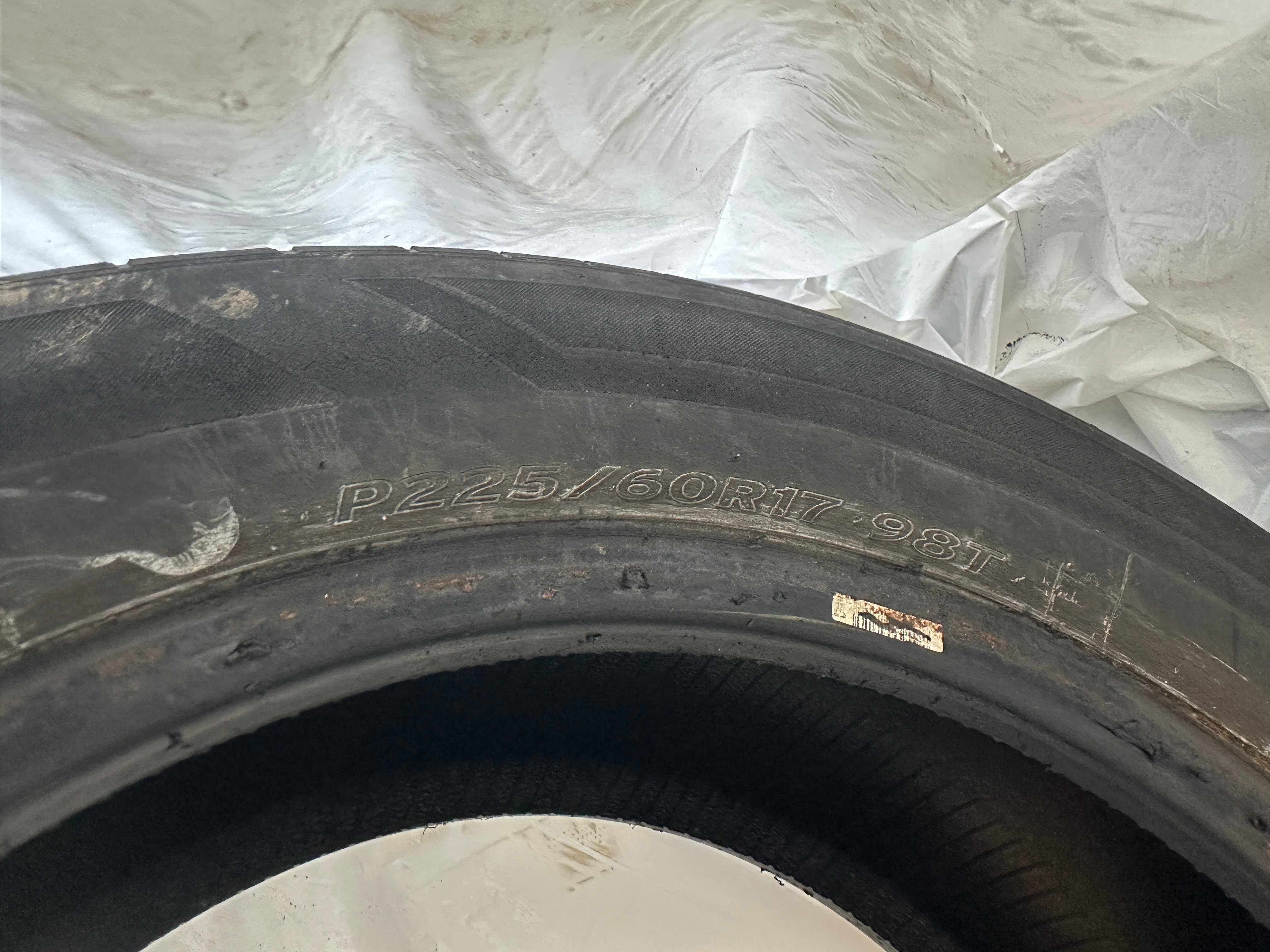 2 Hankook Optimo H725 All-Season Tires – P225/60R17 98T - photo 4