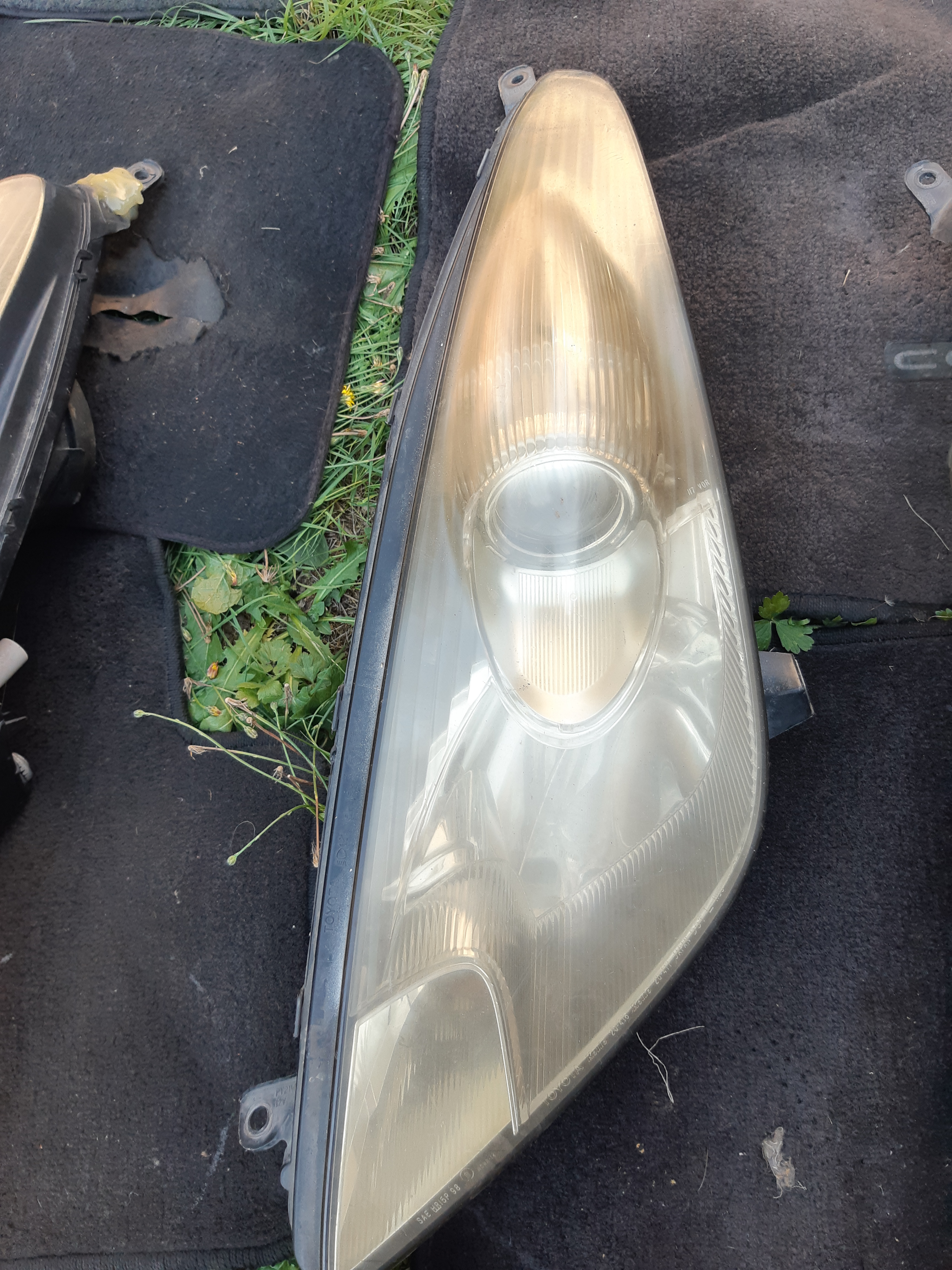 Toyota Celica 00-05 GT/GTS Headlights - photo 3