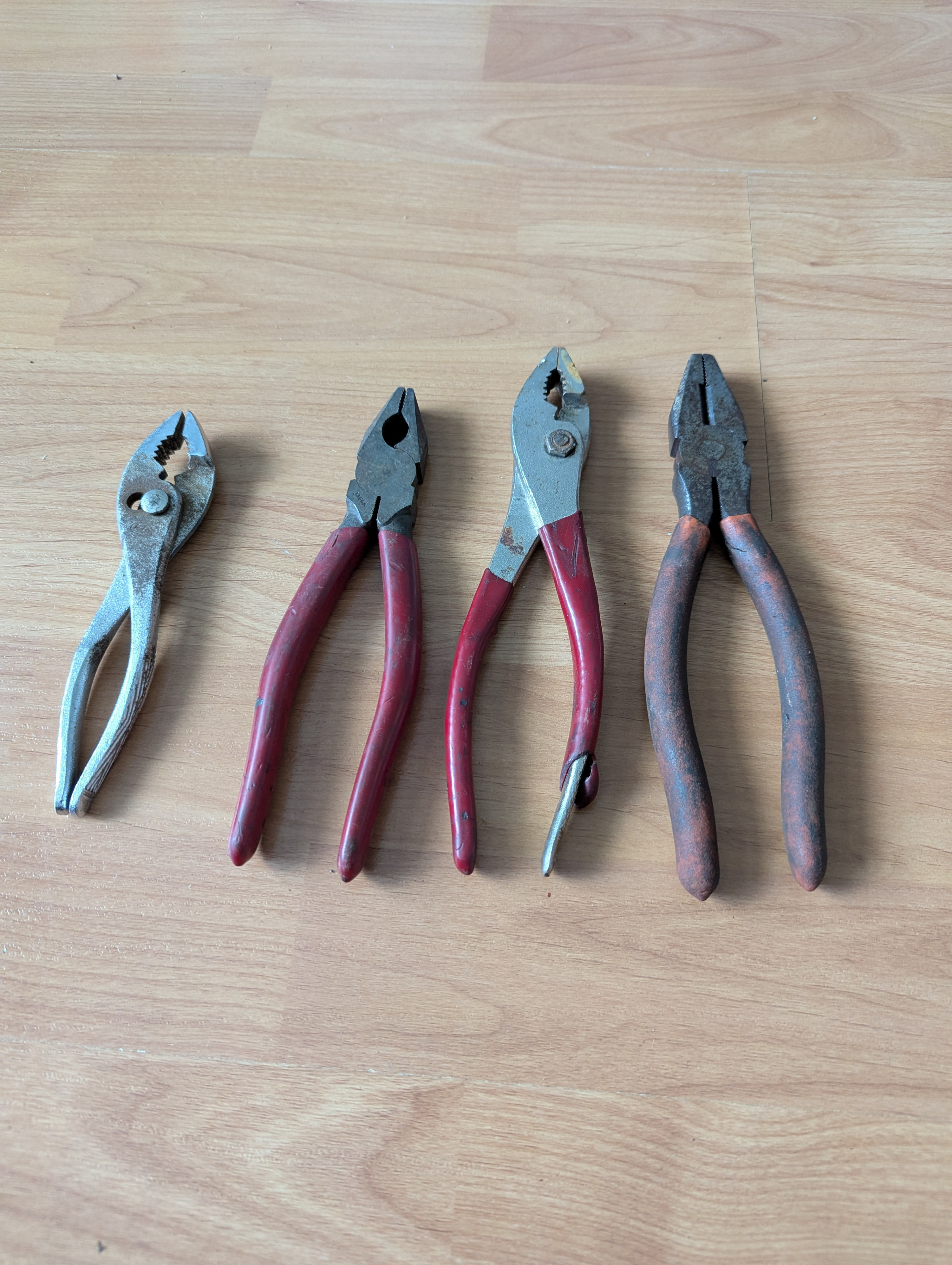 Pliers
