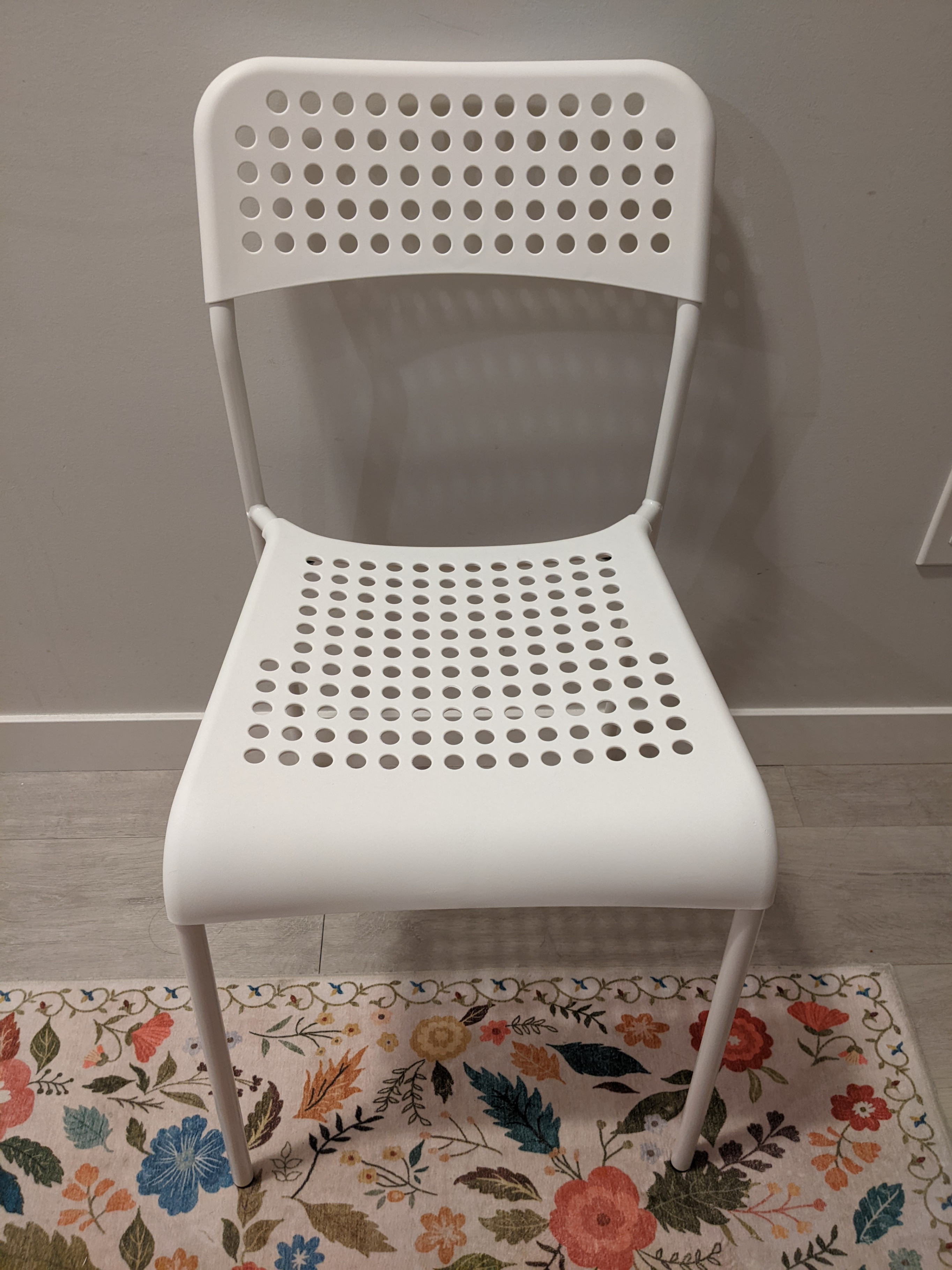 Set of 2 IKEA SANDSBERG White Chairs with one free cushion - photo 2