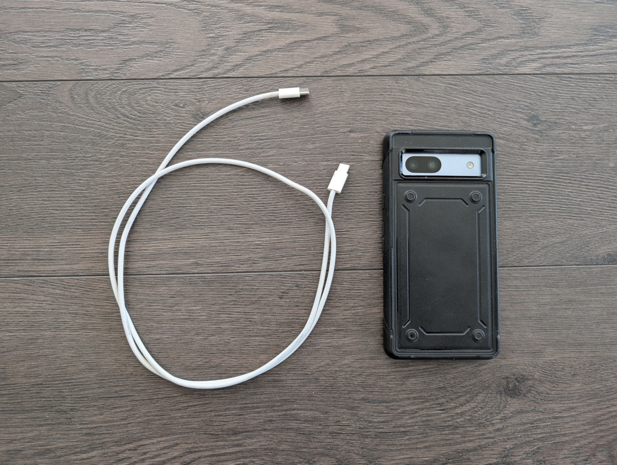 Google Pixel 7a 128GB w/USB-C cable, case, screen protector