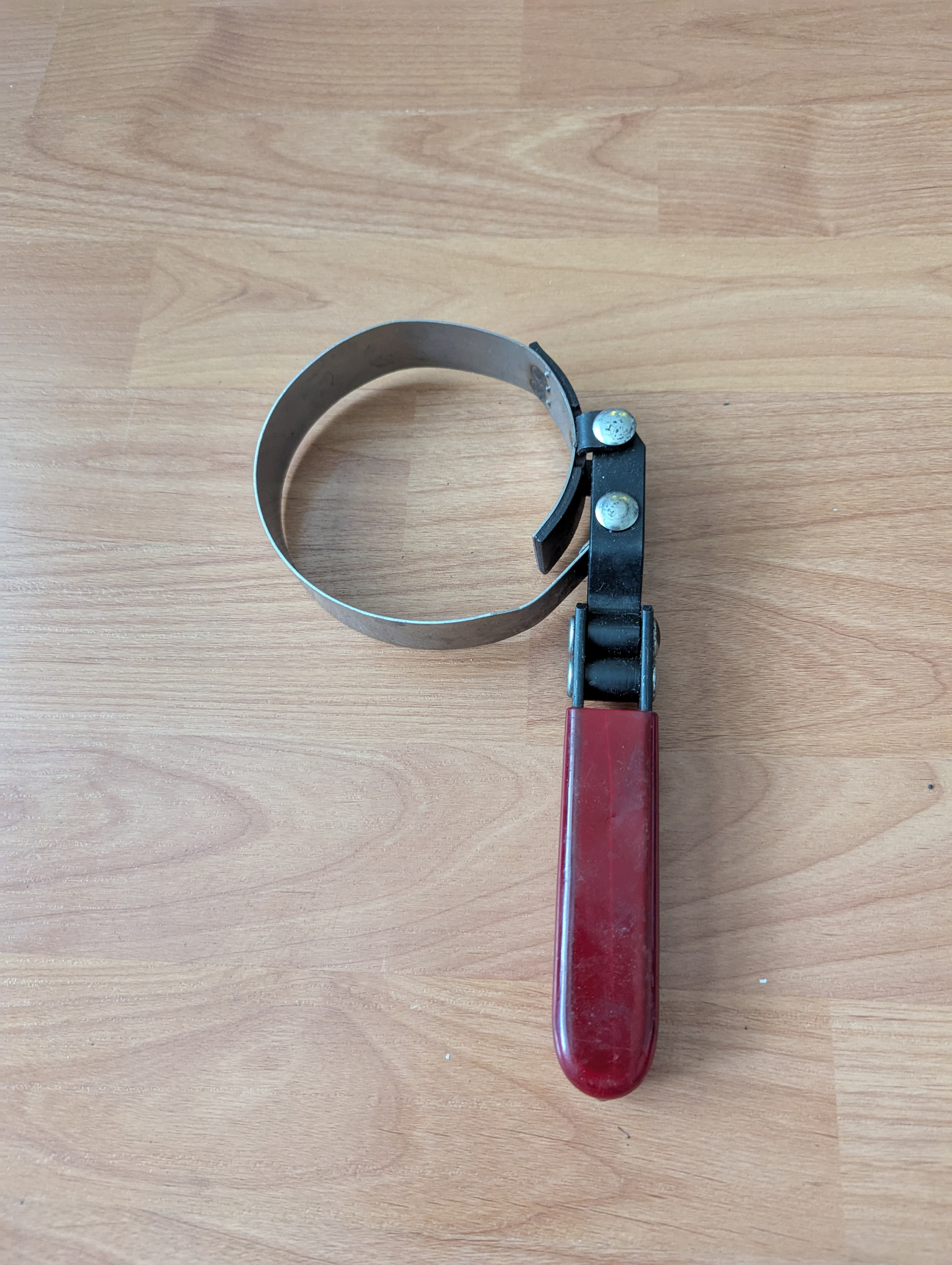Oil filter removal tool