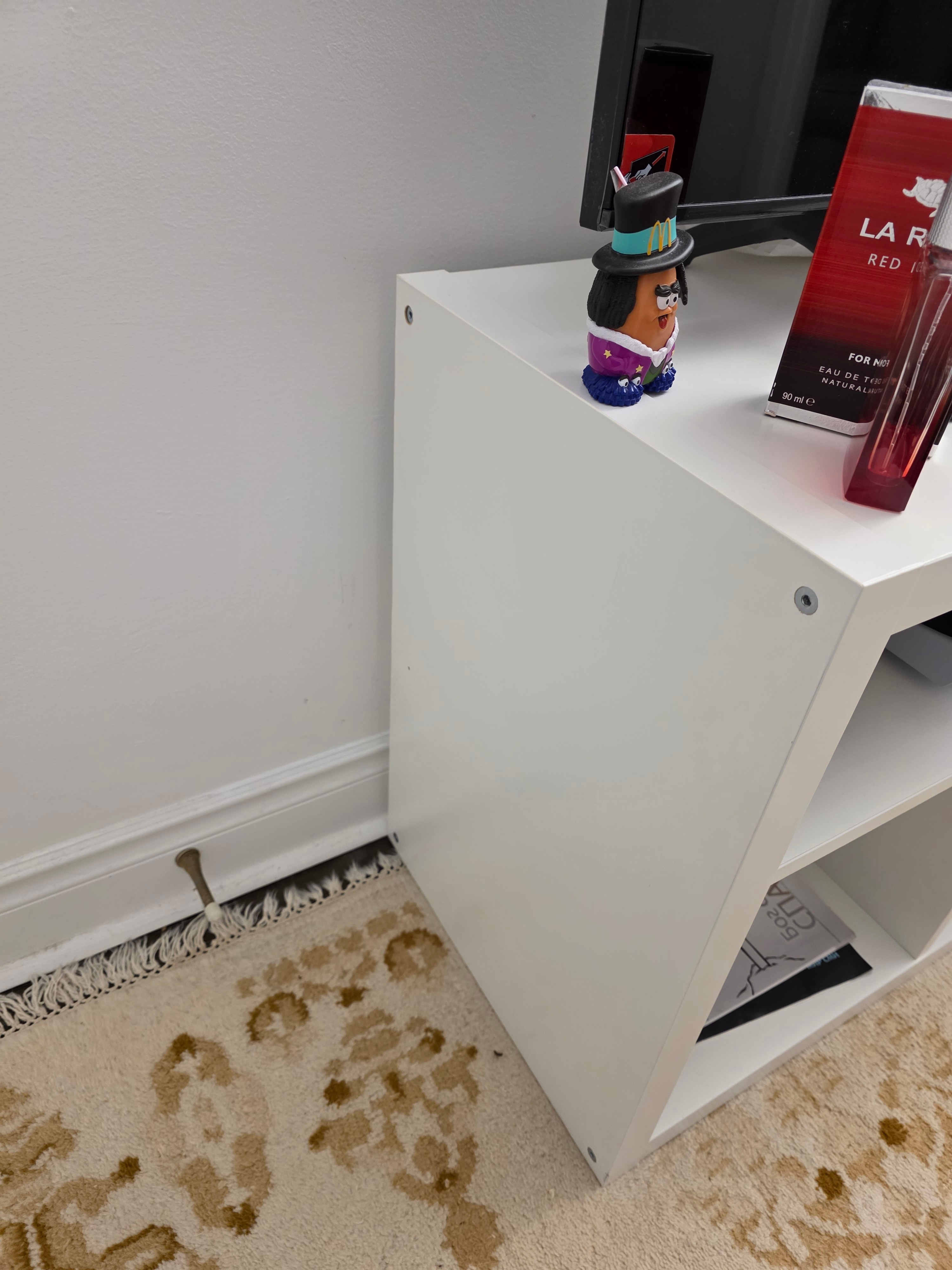 Ikea TV stand - photo 2