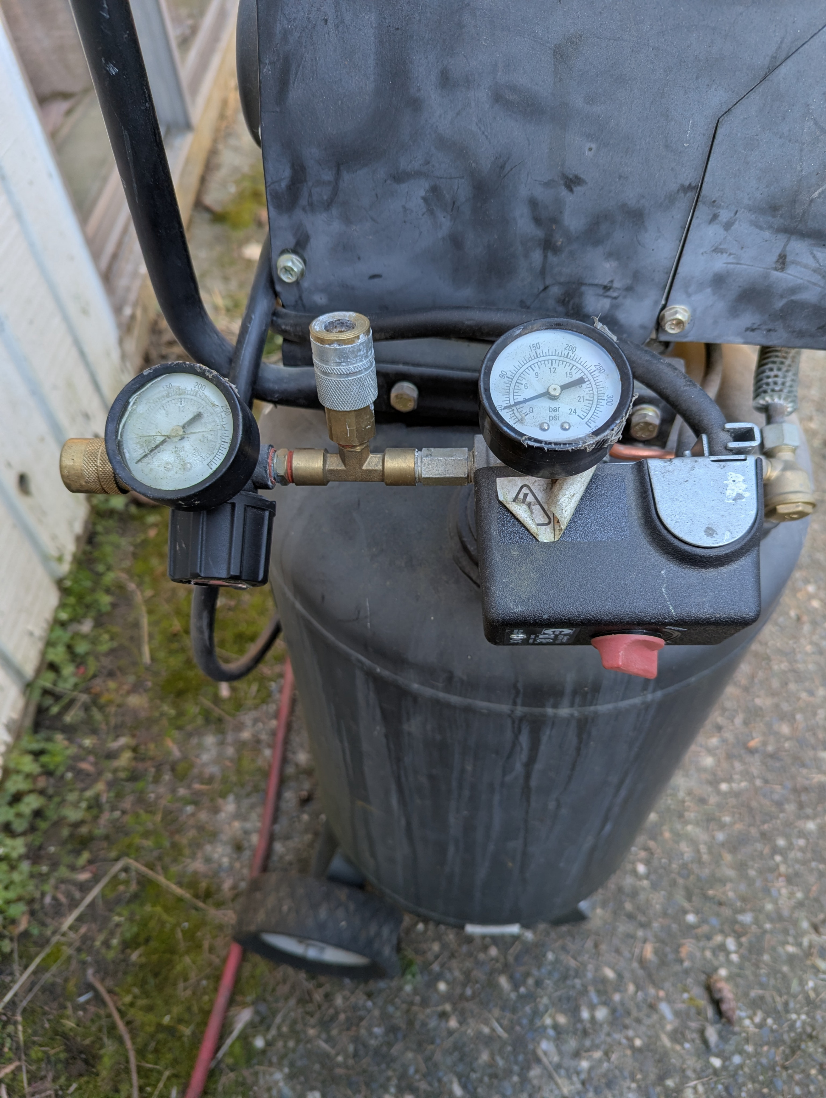 Air Compressor 15 Gal 120V - photo 2