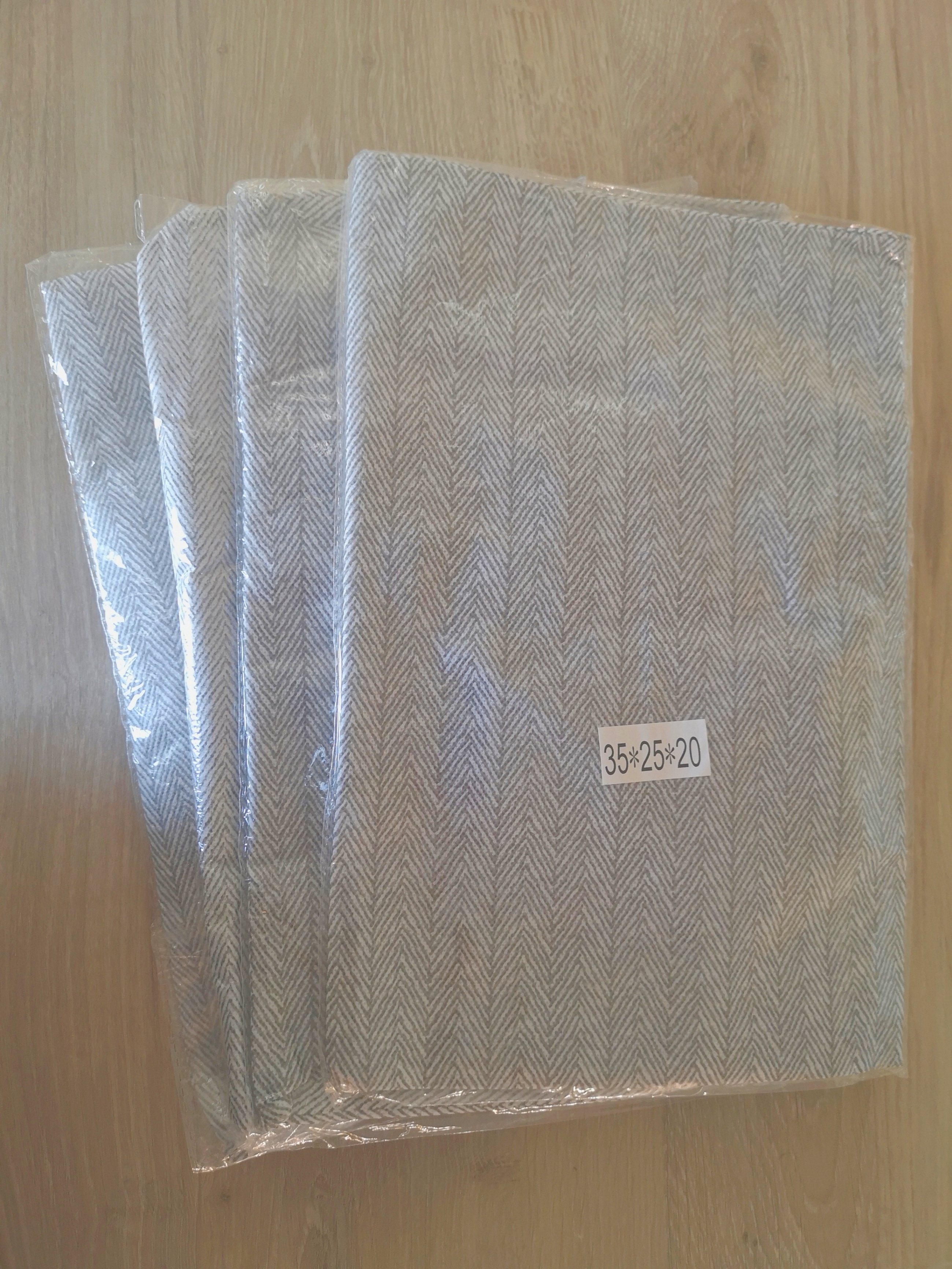 Brand New Set of 4pcs Home Storage Bags Handles Foldable - photo 3