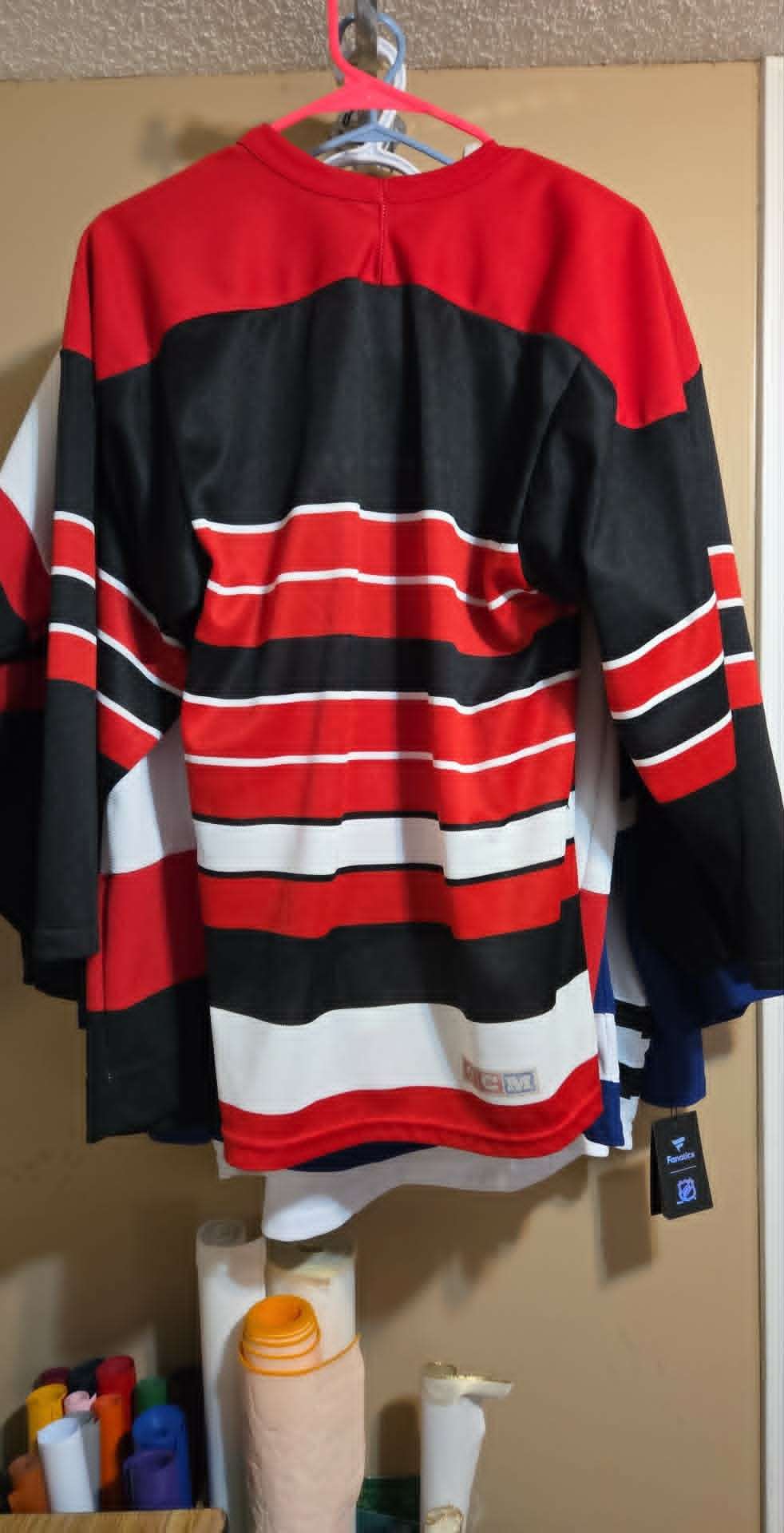 Assorted sport jerseys - photo 4