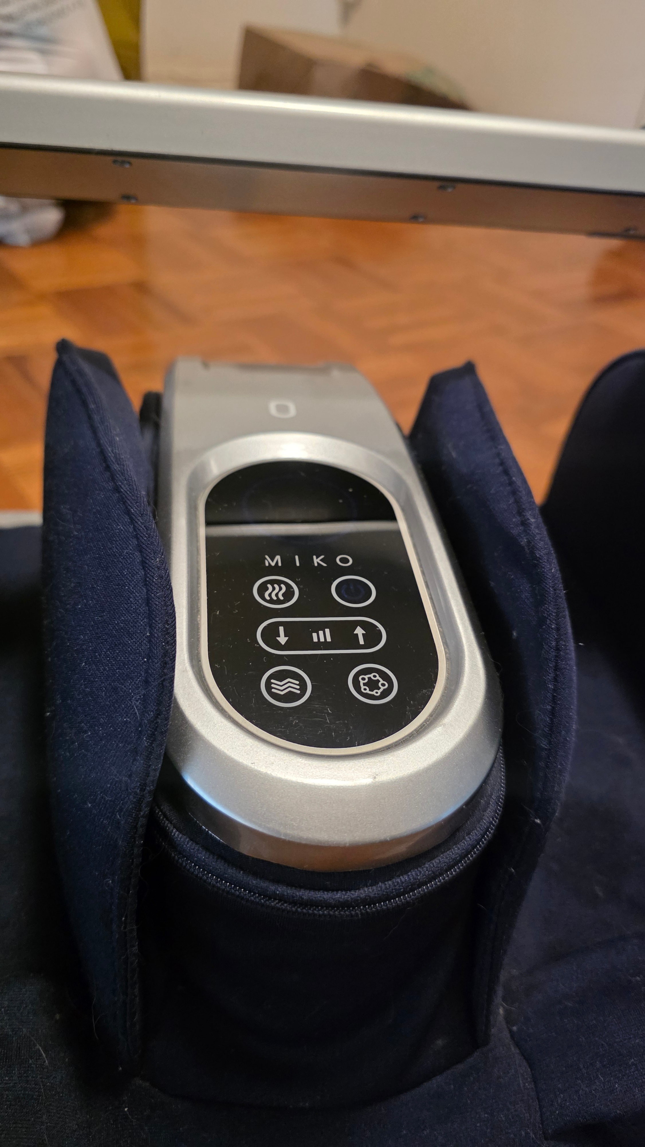 Miko Shiatsu Foot Massager with Heat – Excellent Condition - photo 2