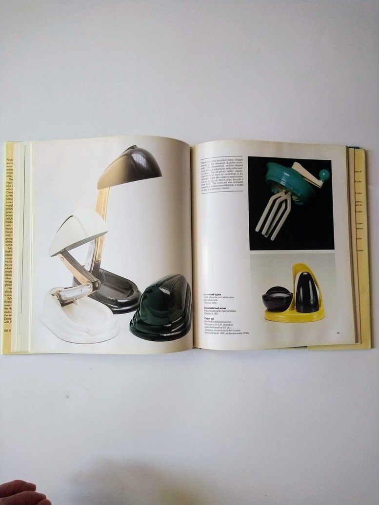 Plastics: Common Objects, Classic Designs - photo 5