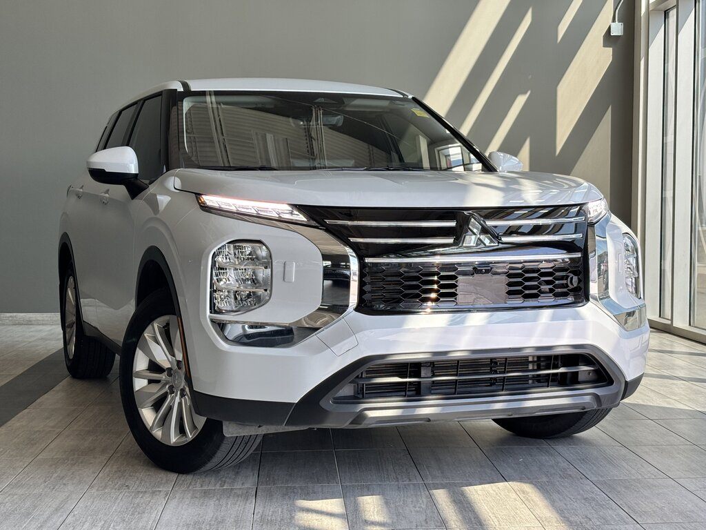 2025 Mitsubishi Outlander