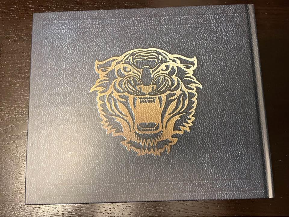 Marvel Spider-Man Homecoming The Art of the Movie Hardcover Book - photo 4