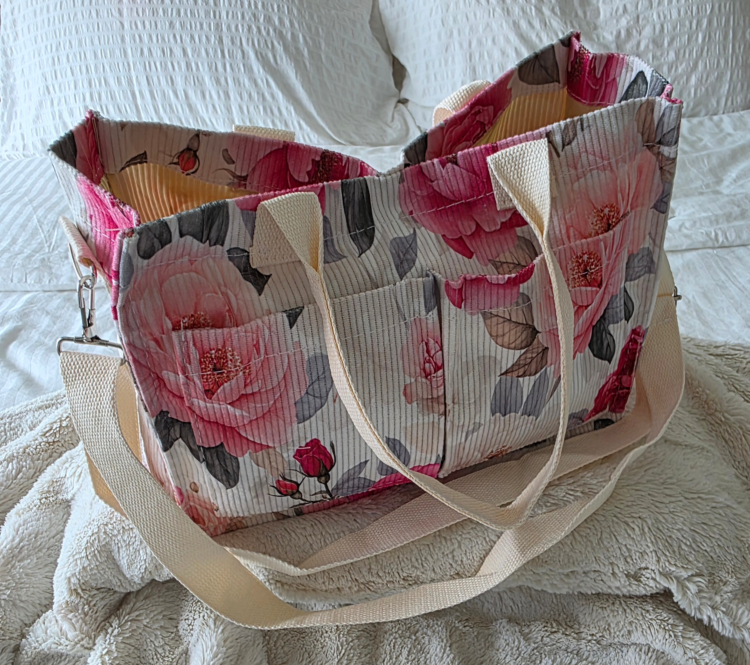 Ladies-Medium-Summer Style "Pink/Red Floral" Corduroy Tote Bag