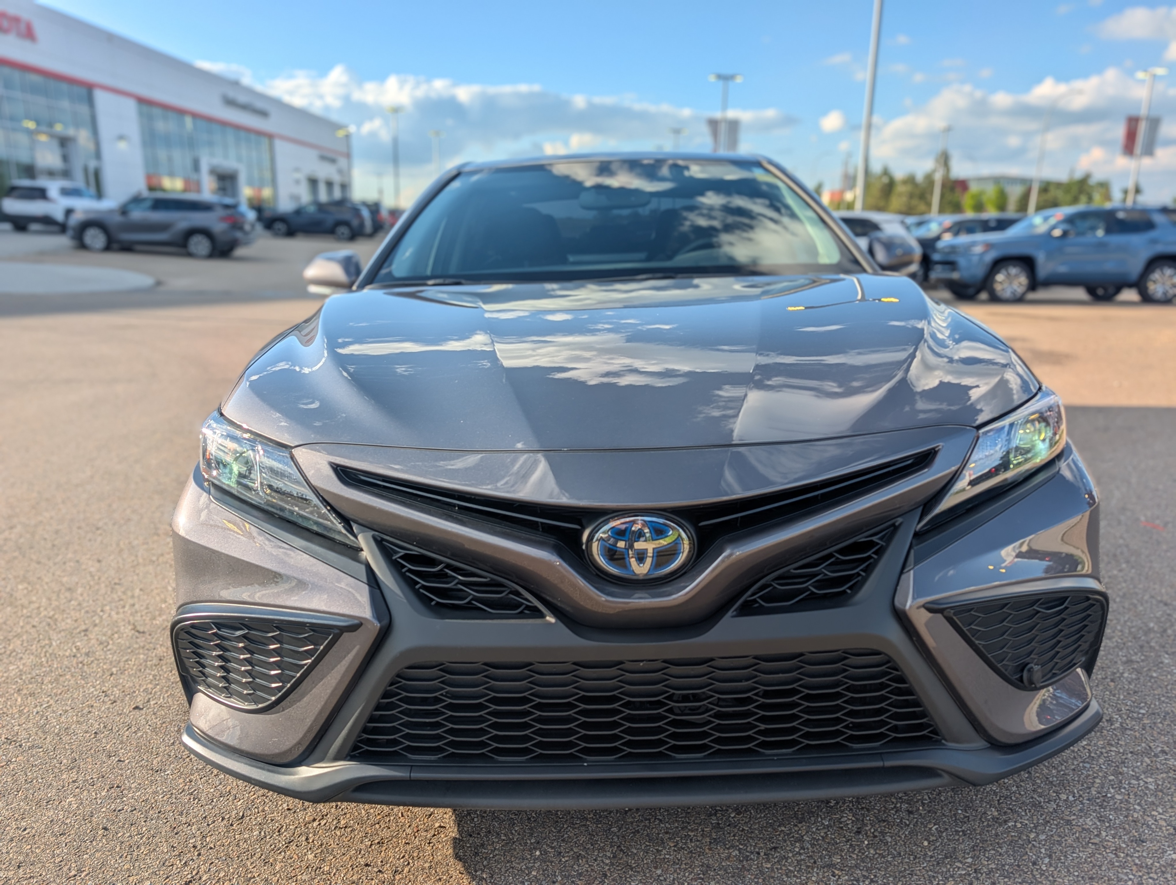 2023 Toyota Camry - photo 2