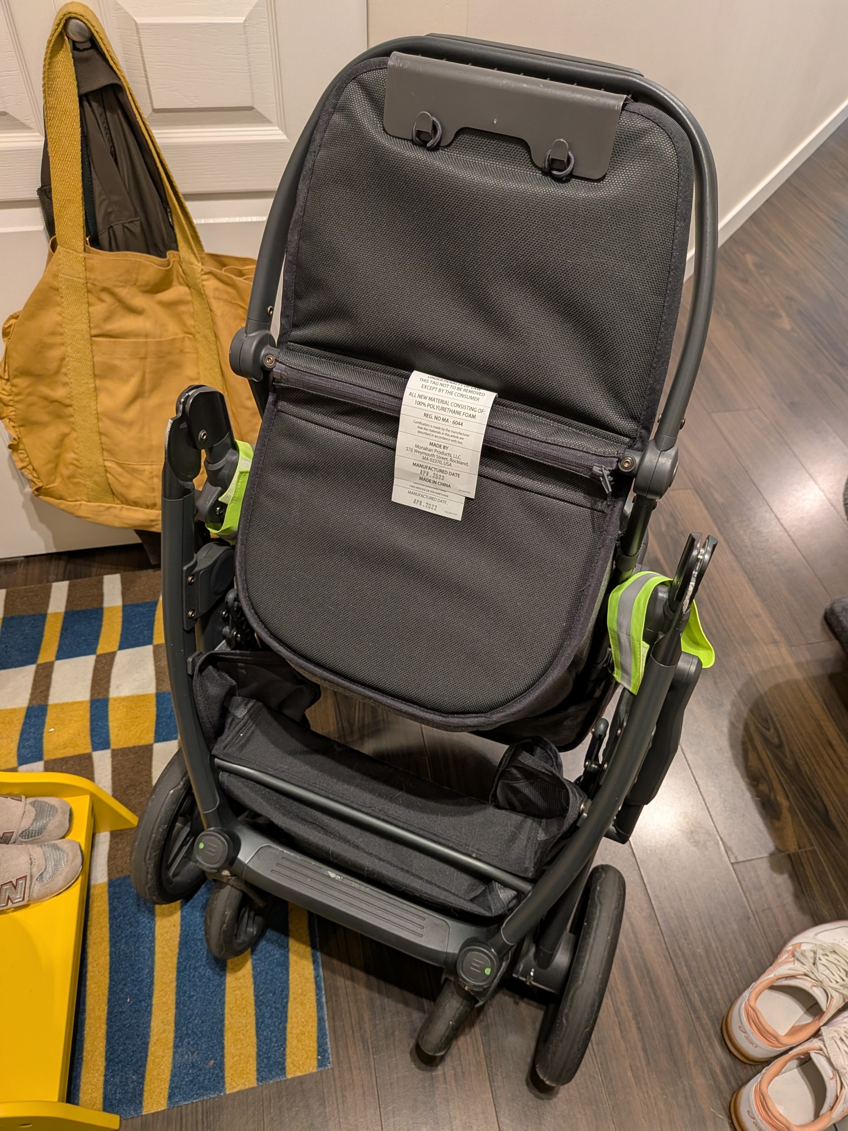 UPPAbaby Cruz V2 (2022) – Excellent Condition + Accessories - photo 2