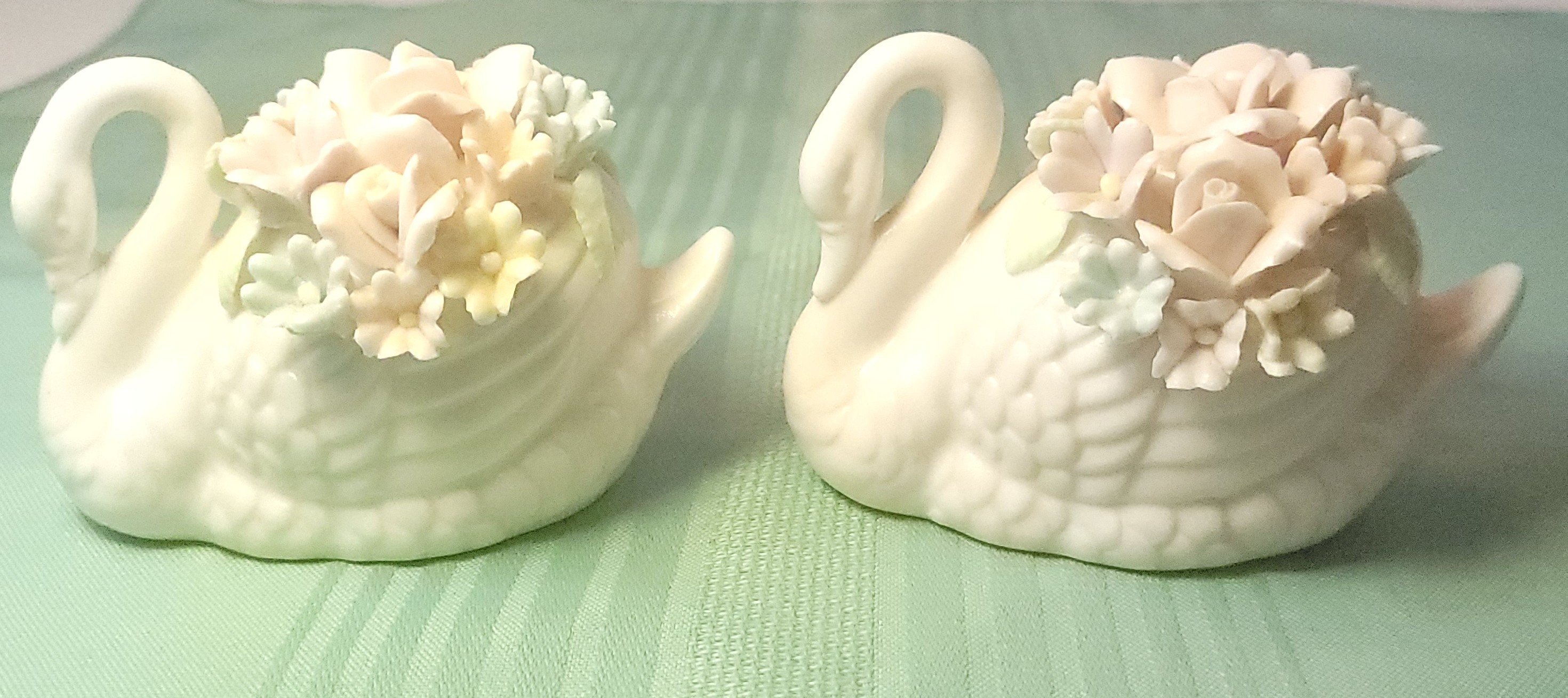 1960s Napco Originals Giftcraft Japan Swan Candle Holders 5G-517 - photo 2