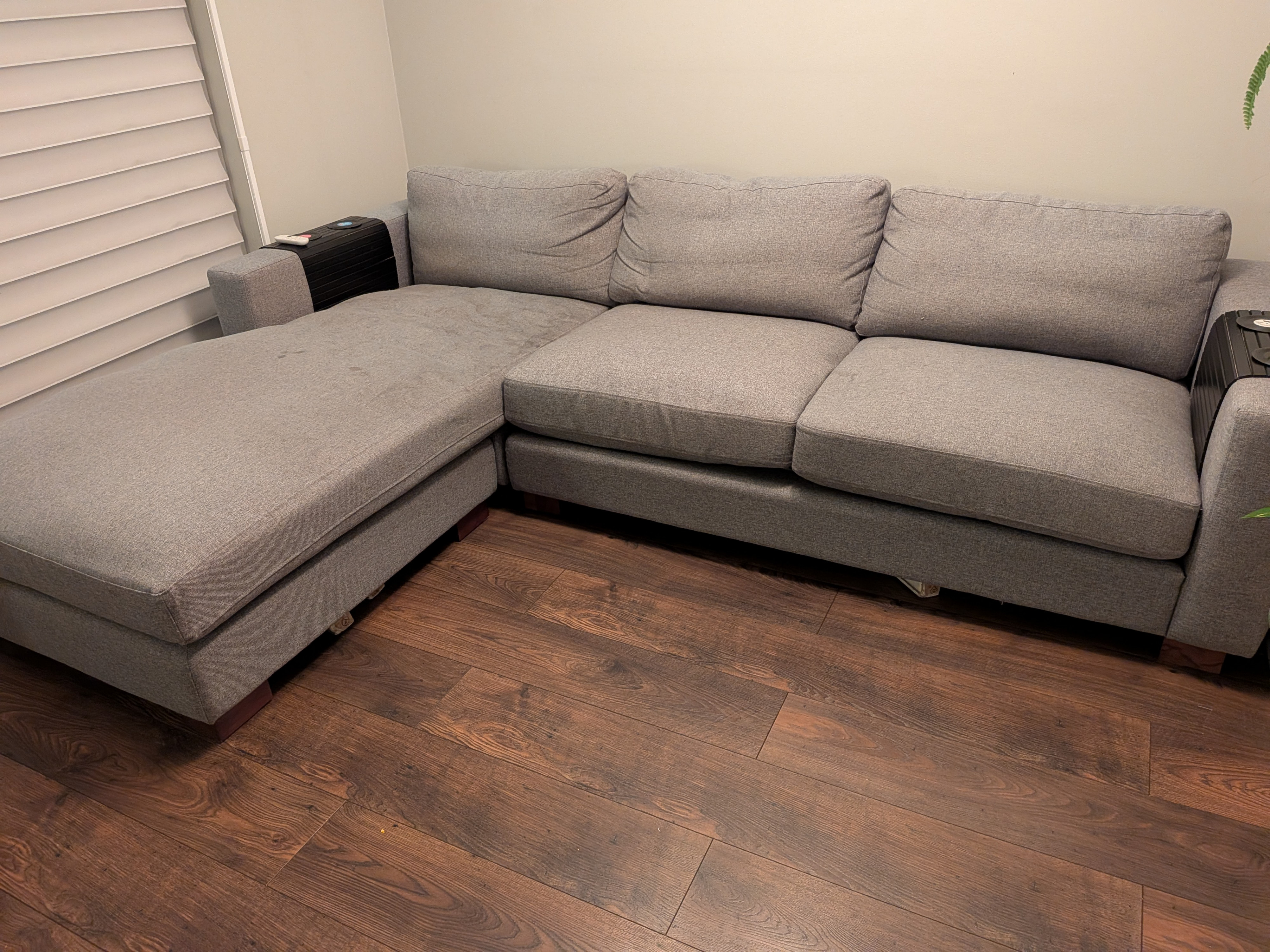 Gus Modern Parkdale reversible sectional sofa - photo 2