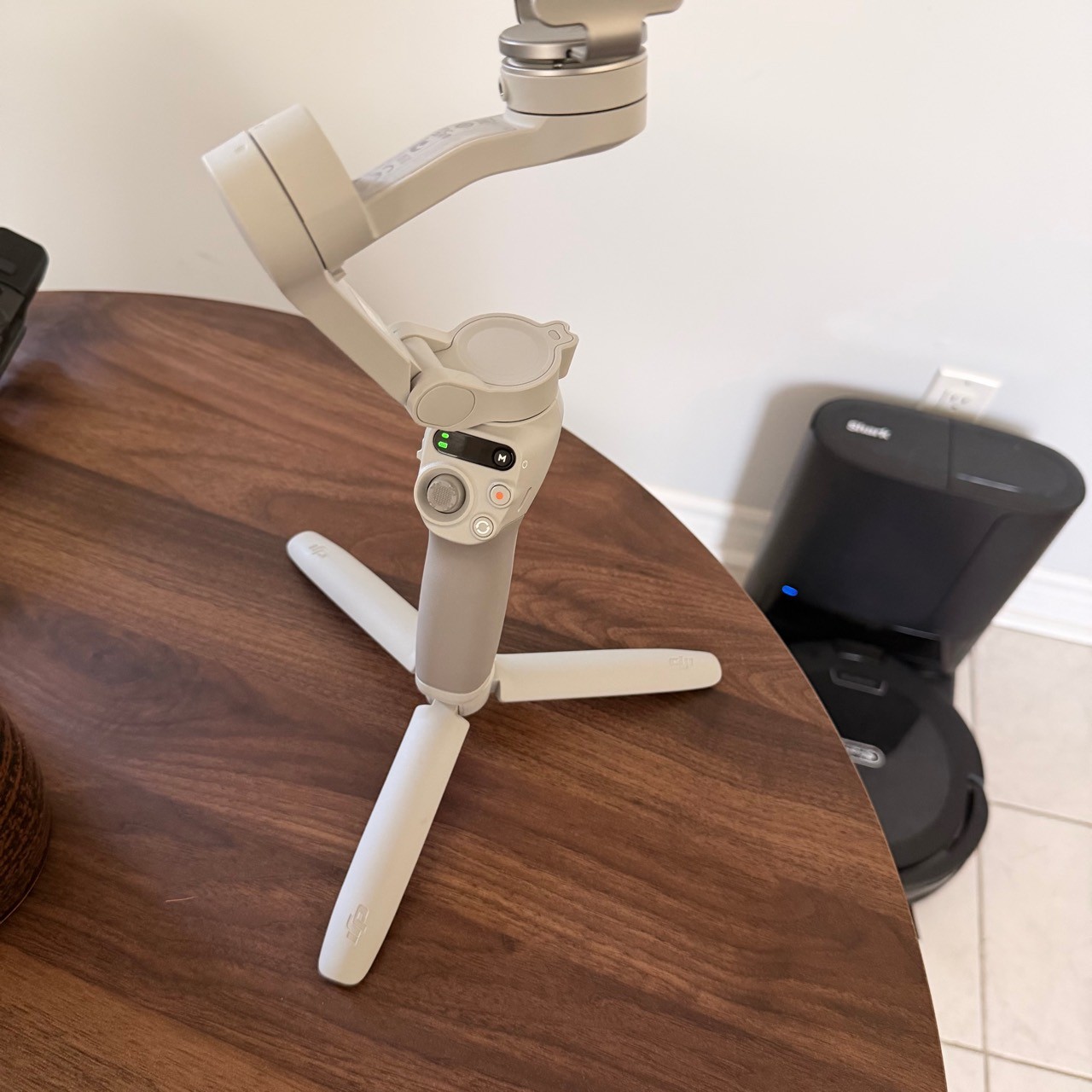 DJI OM 4 Smartphone Gimbal Bundle - Like New - photo 3
