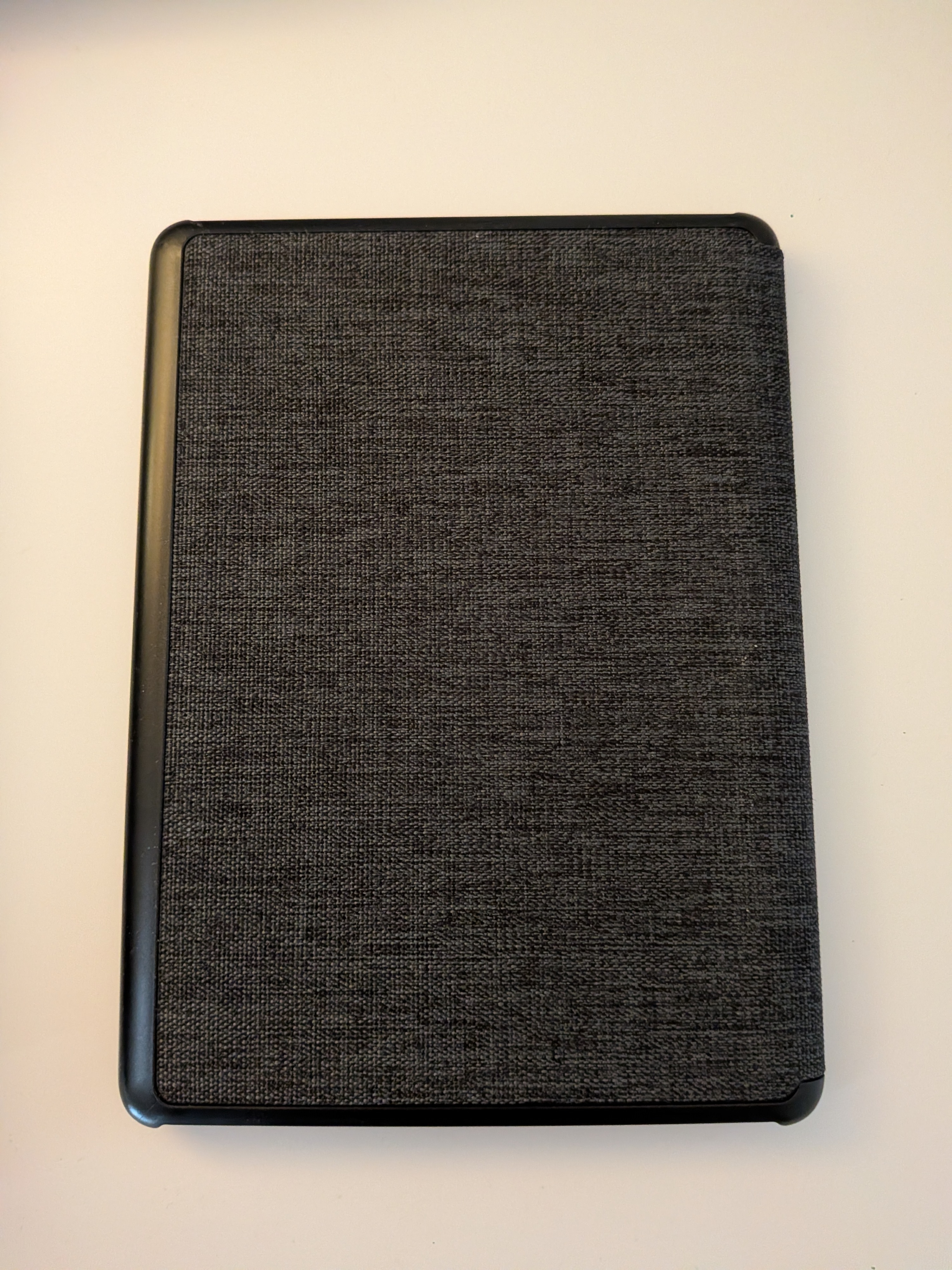 Kindle Paperwhite Signature Edition 11th Gen – Like New + Cover - photo 3