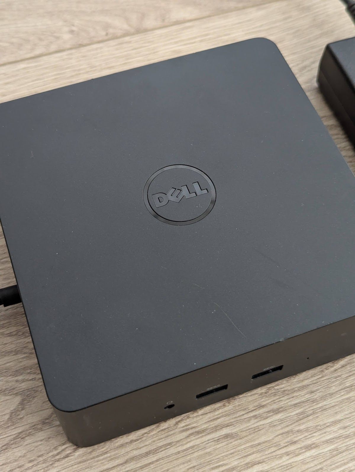 Dell TB16 K16A Thunderbolt 3 Dock - photo 2