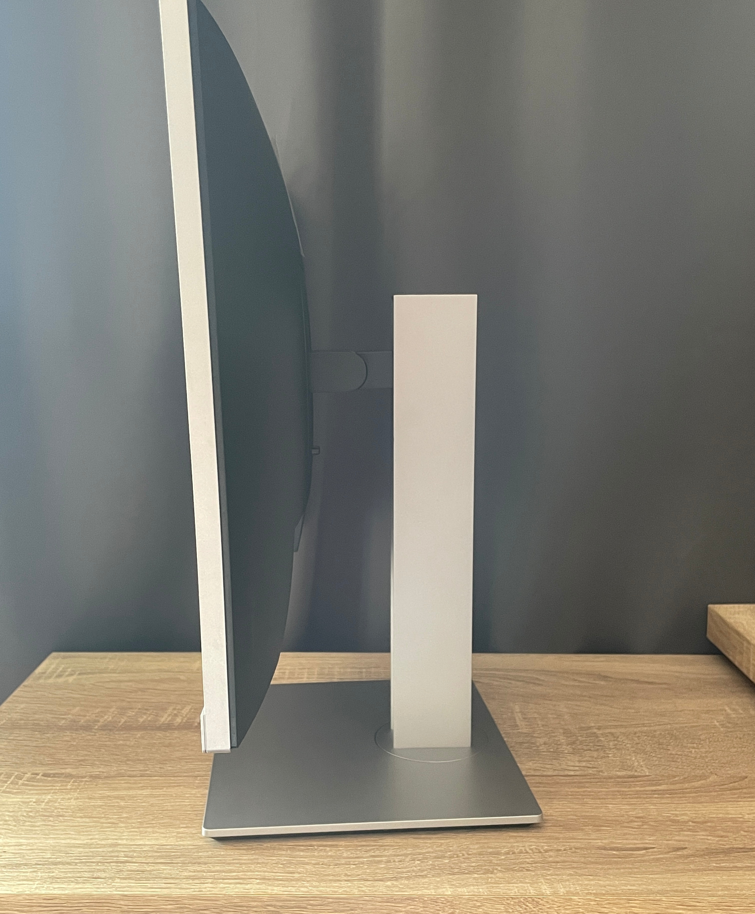 HP EliteDisplay E233 Office Monitor - photo 2