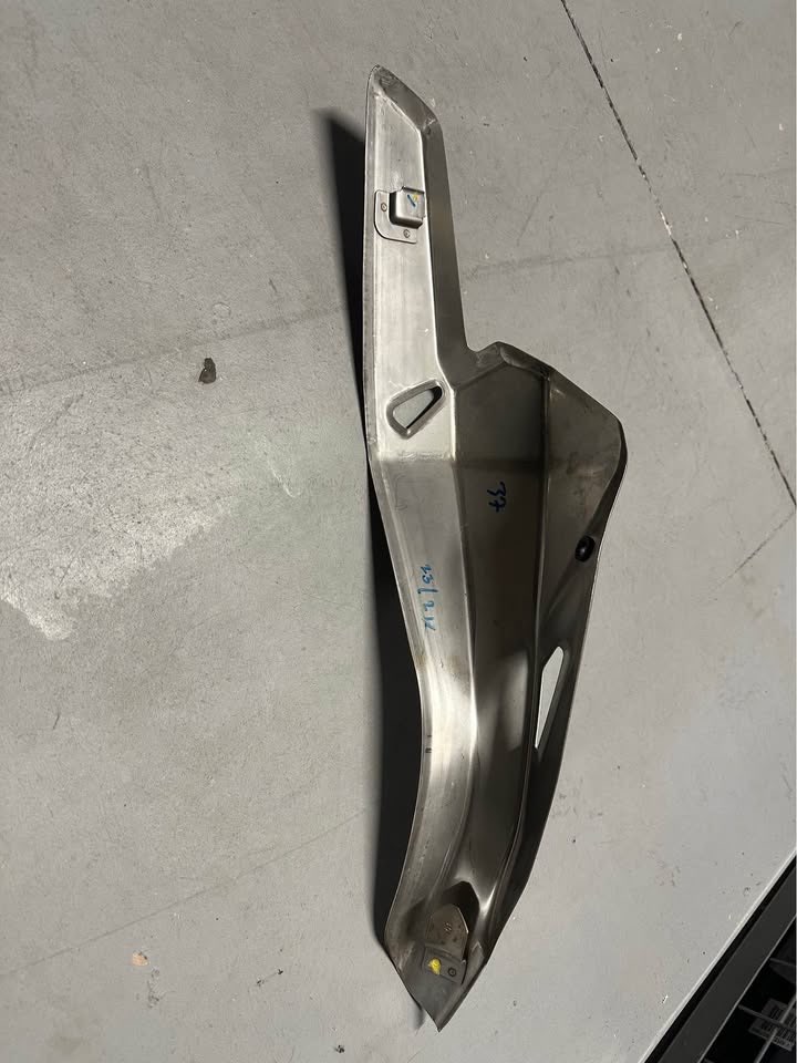 Kawasaki Stock Exhaust Heat Shield / Cover - photo 2