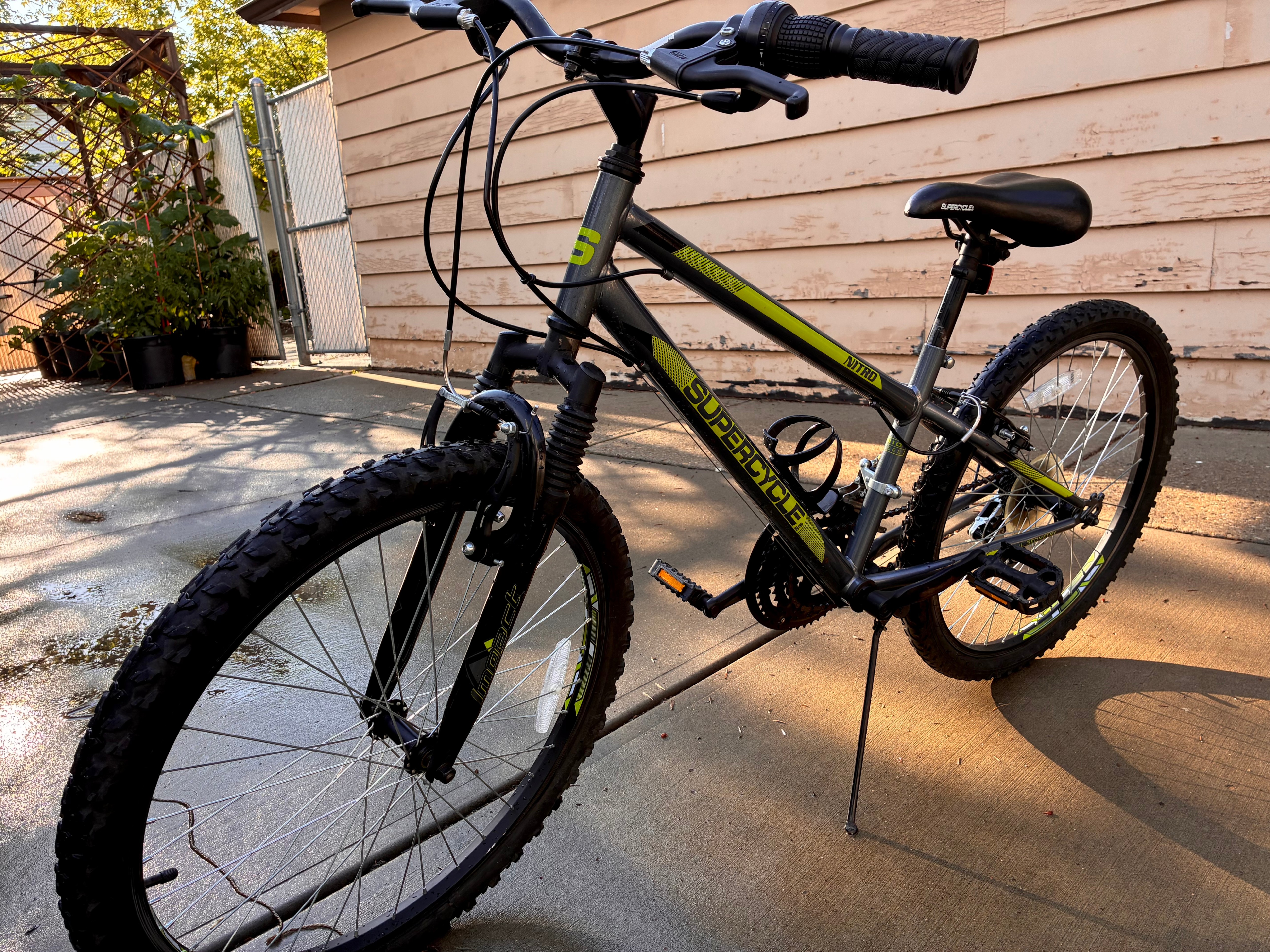 Supercycle Nitro Mountain Bike