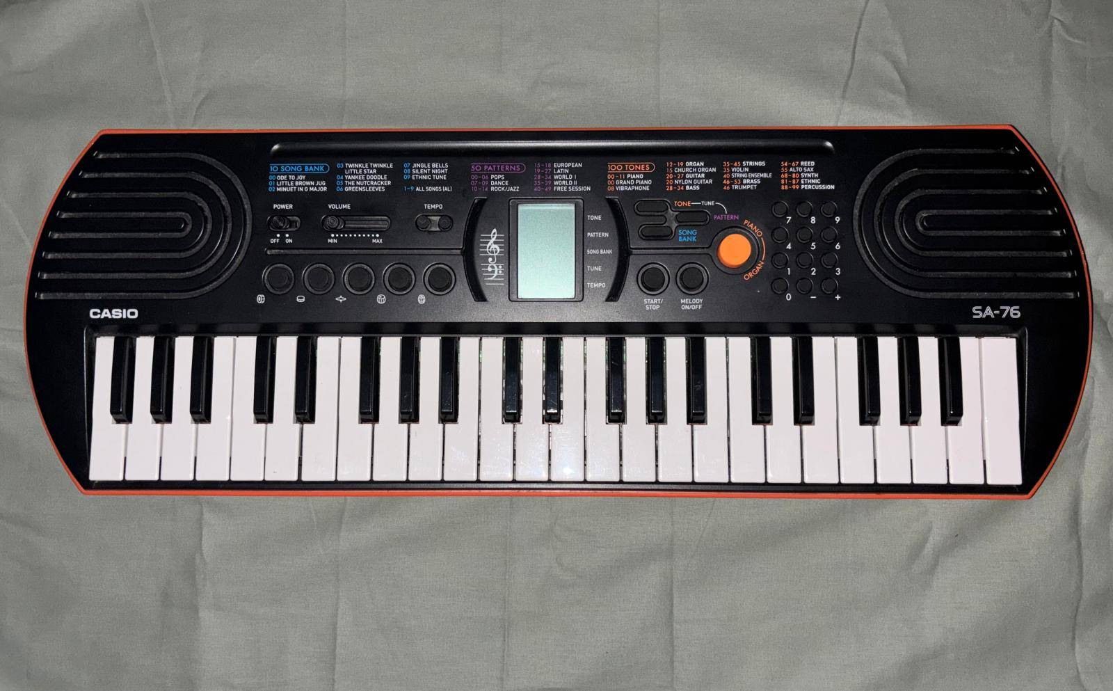 Casio SA-76 44-Key Keyboard - Battery's Included