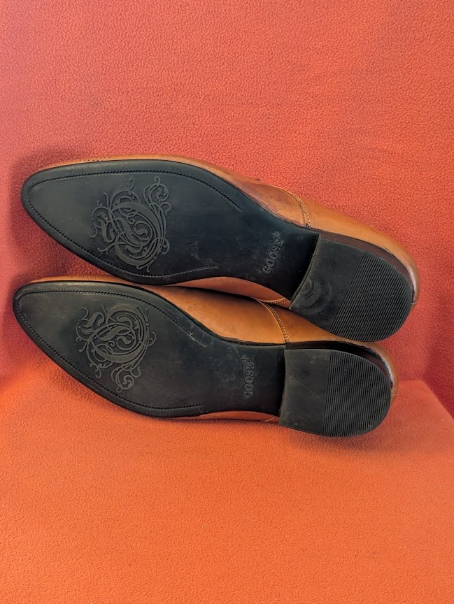Mens brown shoes with black laces - size 10 - photo 4