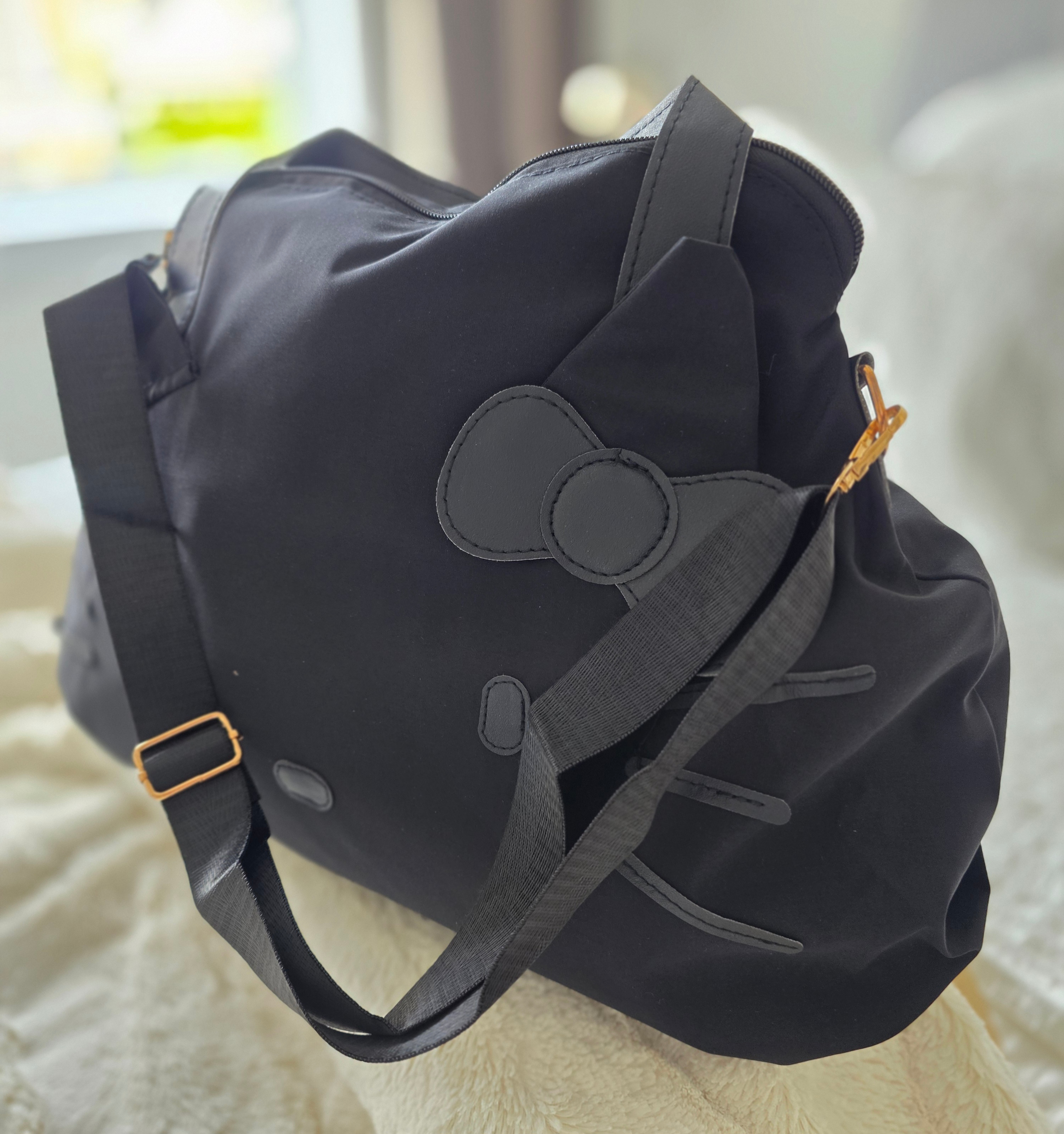 "Hello Kitty" BLACK-Gym/Travel Bag-BRAND NEW - photo 2