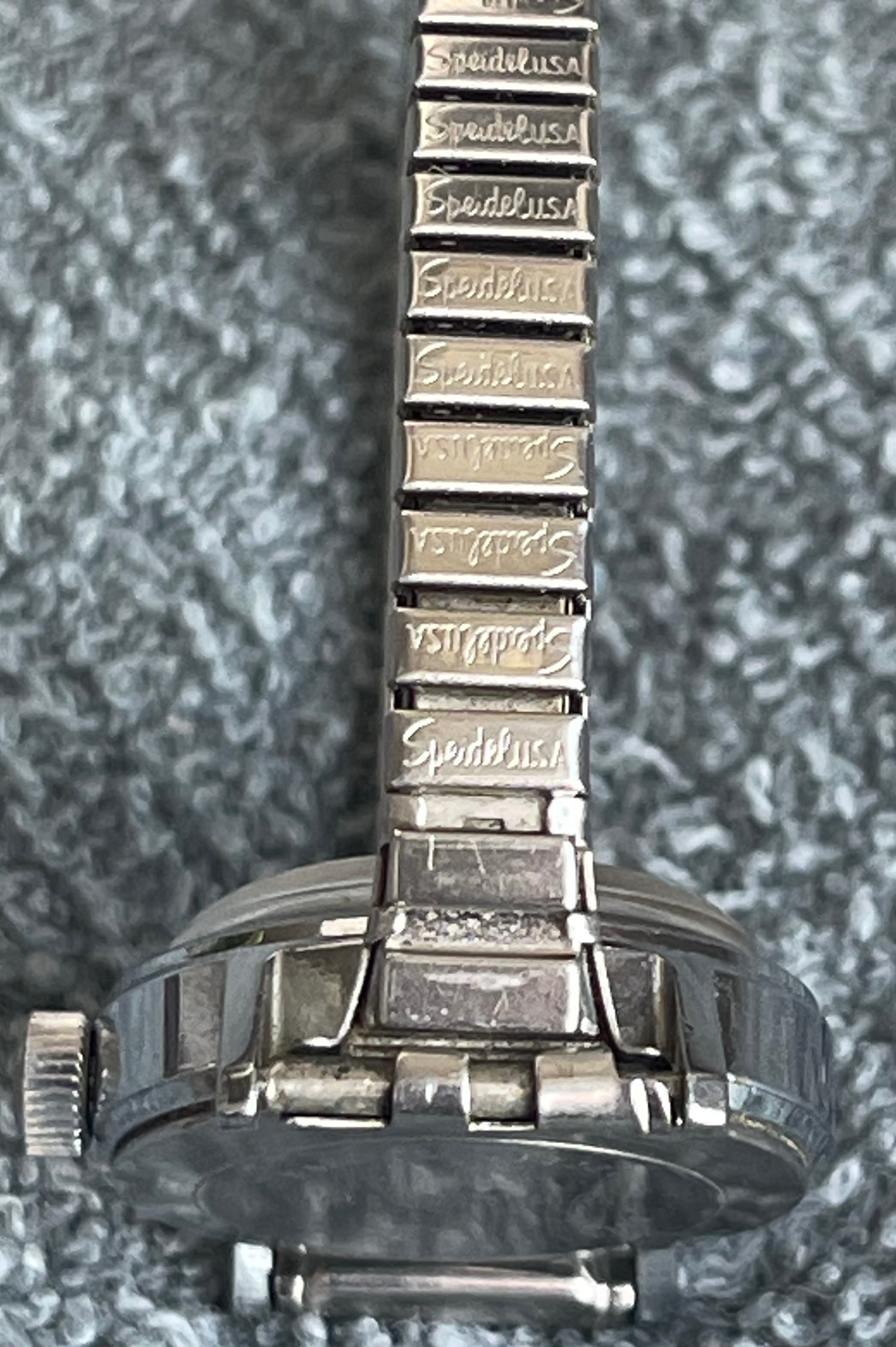 Vintage 70s Women’s Timex Wind-Up Watch – Speidel Band - photo 4
