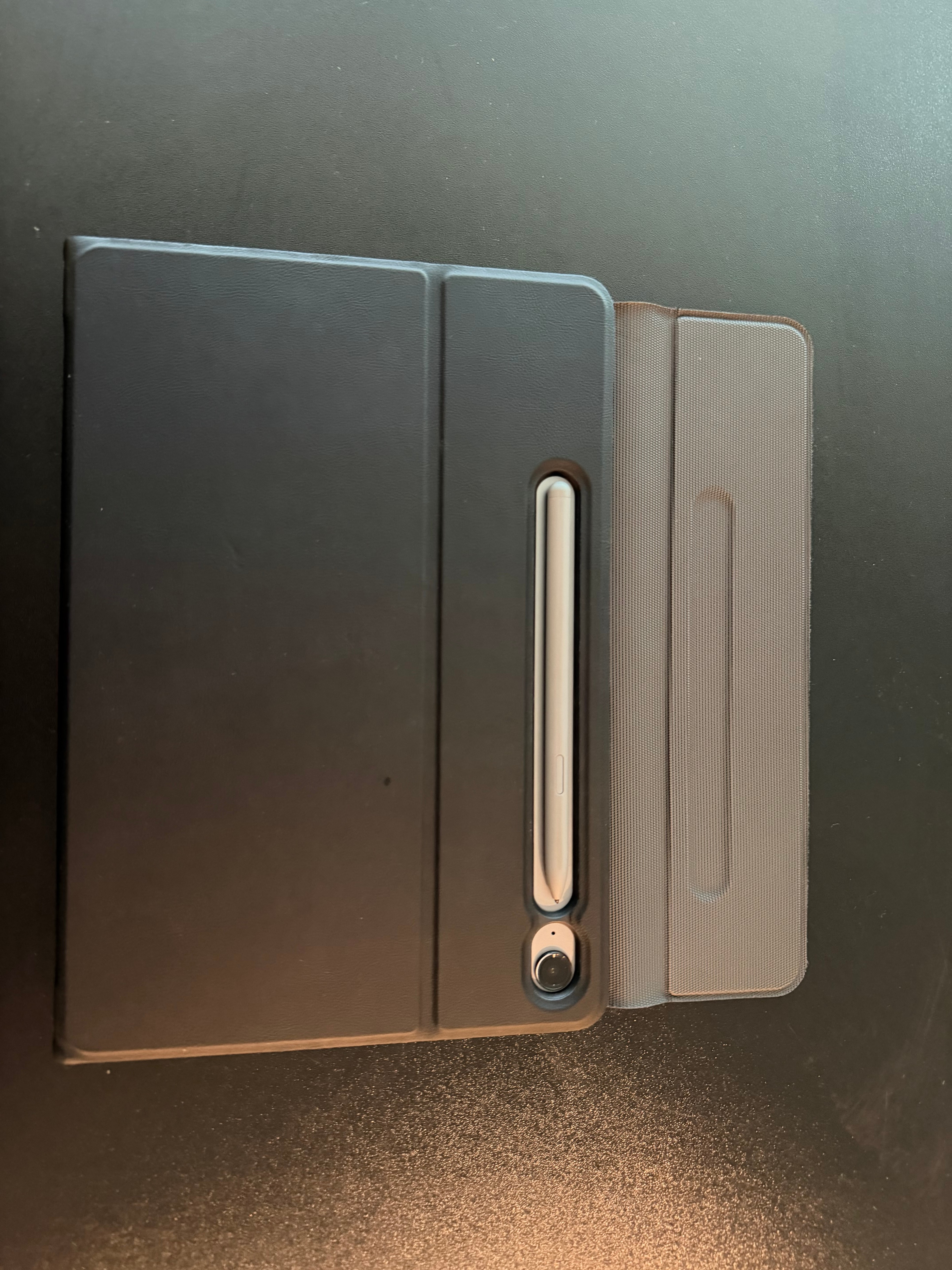 Samsung Galaxy Tab S9 FE with Keyboard Case and S Pen - photo 5