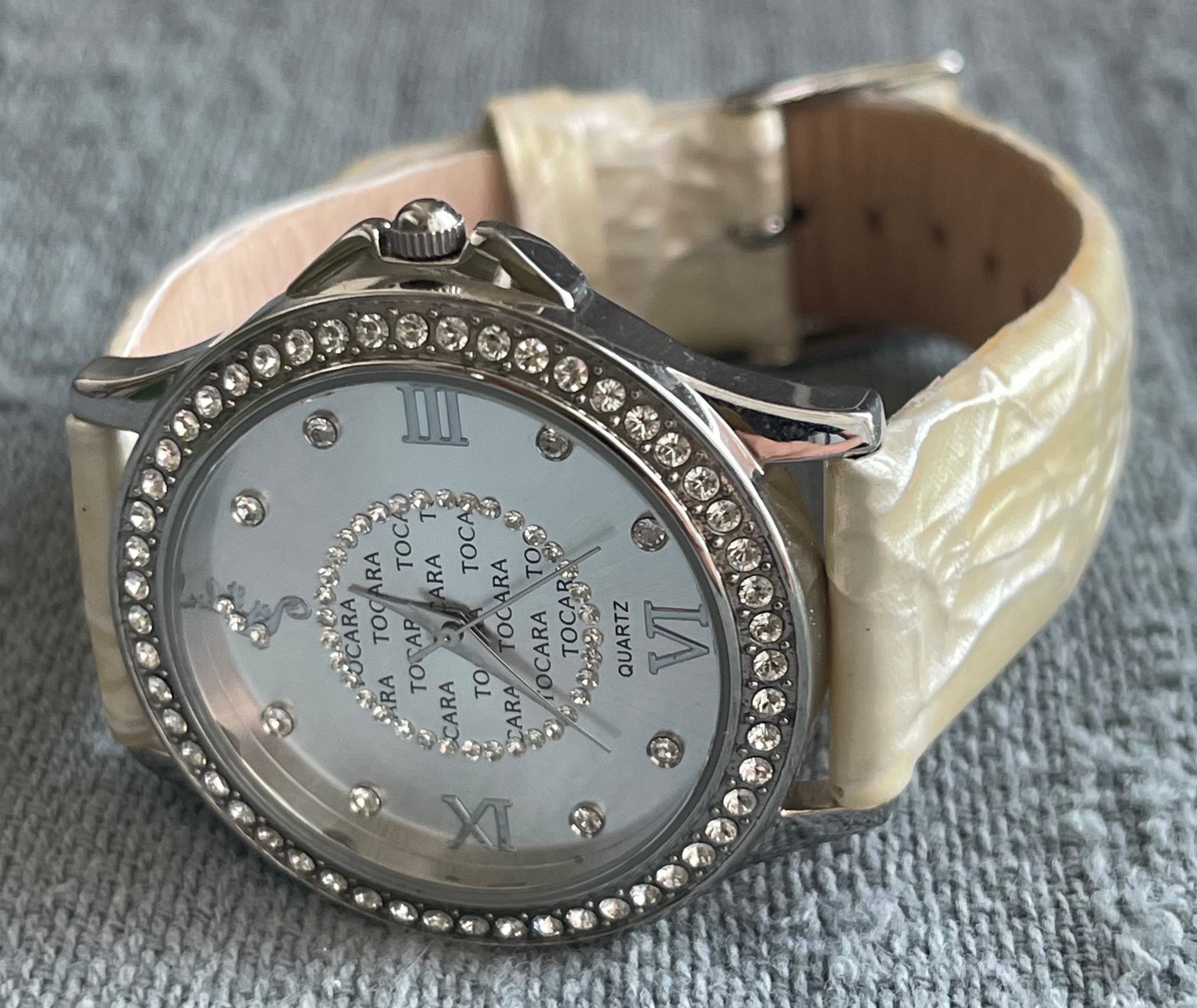 Tocara Canadian Crystal Watch – Champagne Strap (Needs Battery)
