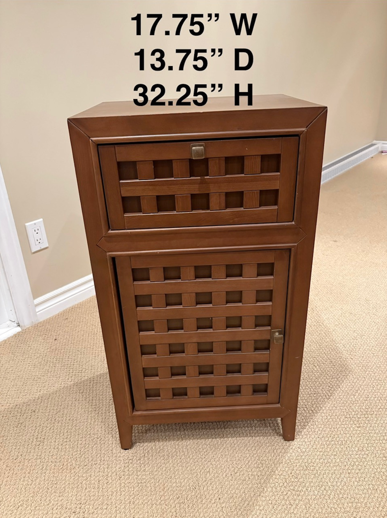 Two wooden cabinets with lattice doors - photo 5