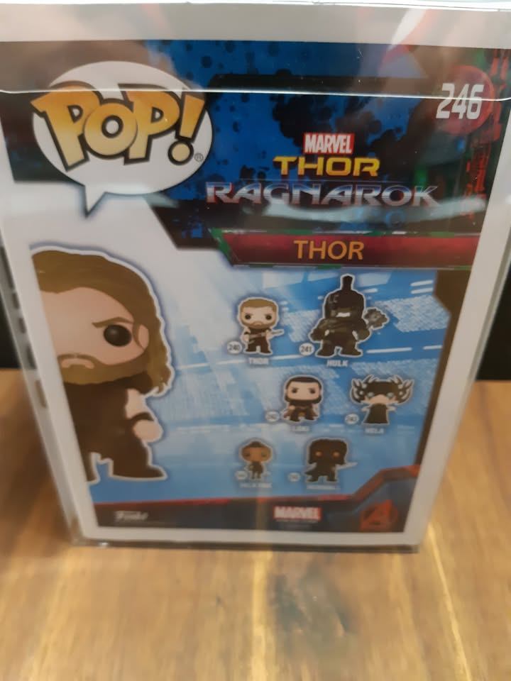 Funko Pop! Thor Ragnarok #246 Hot Topic Exclusive - photo 2