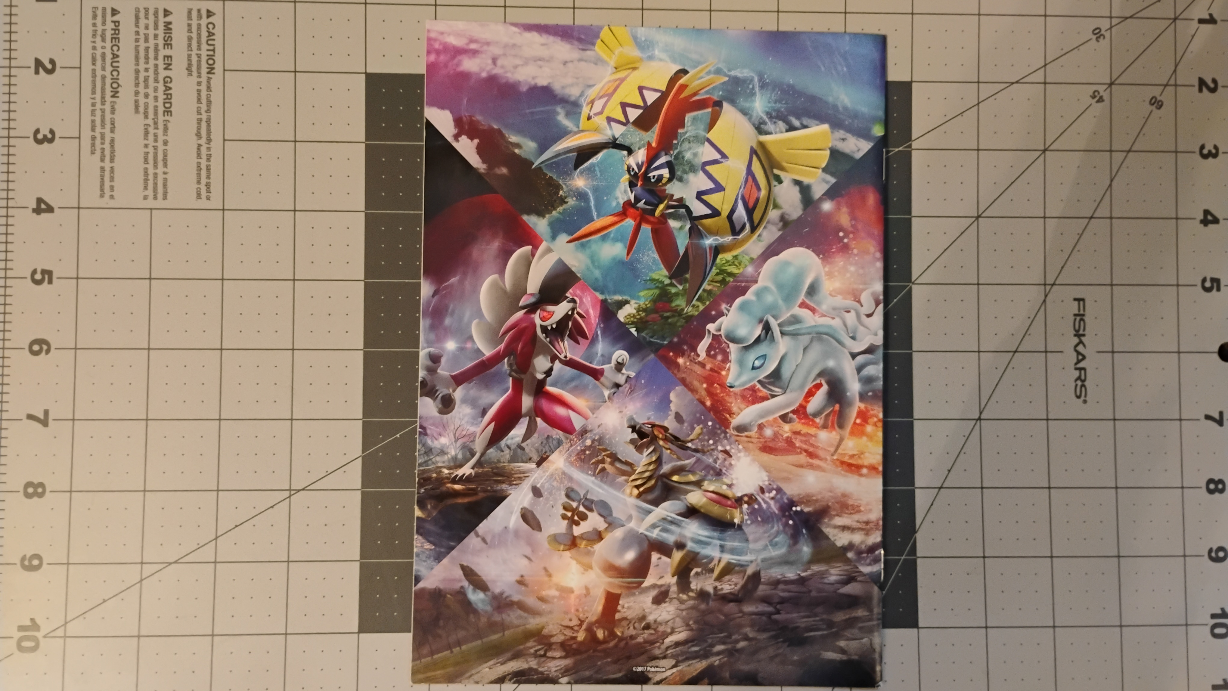 Pokemon Sun & Moon Guardians Rising Collector's Album Empty - photo 3