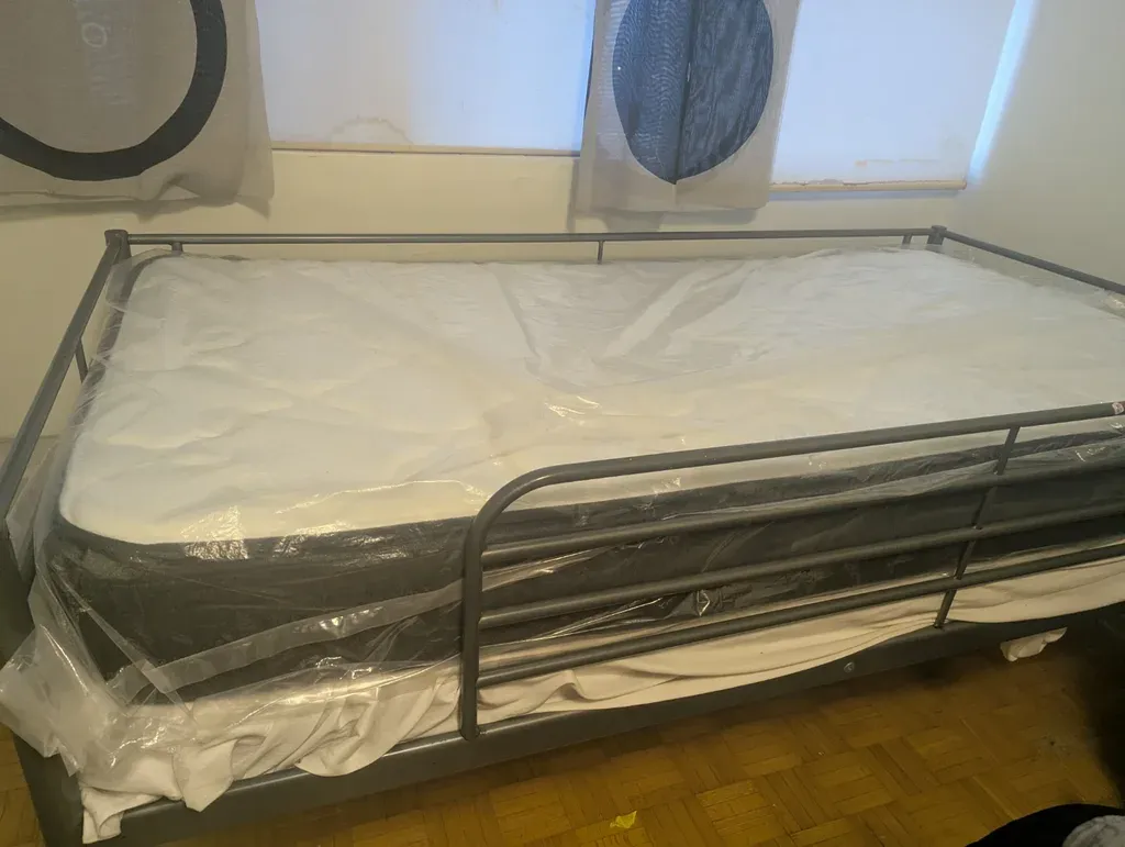 Single BedMattress in plastic covering need to sale before 31/07 - photo 2