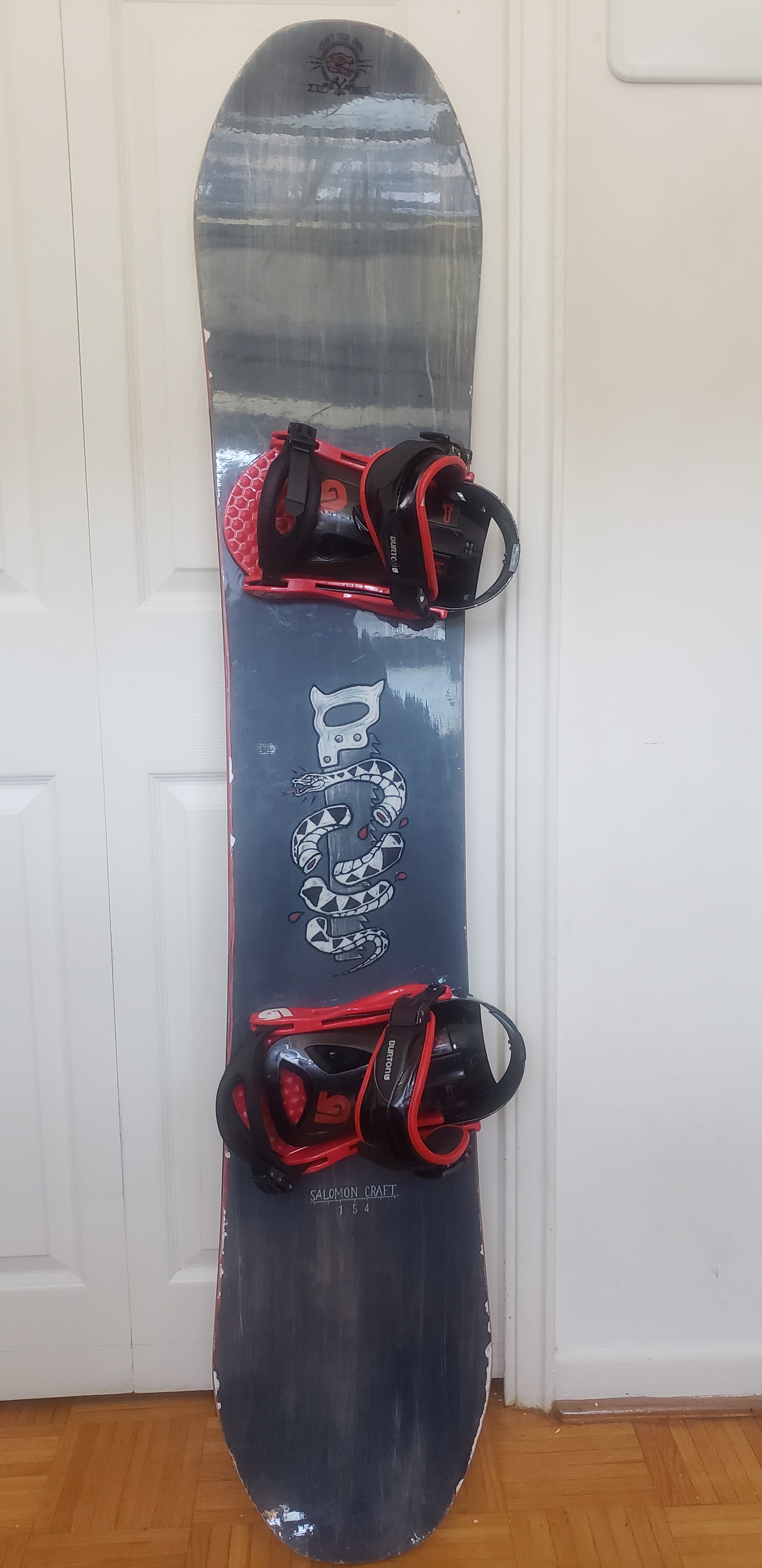 Snowboard Bundle – Salomon 154cm w/Bindings and Size 9.5 Boots