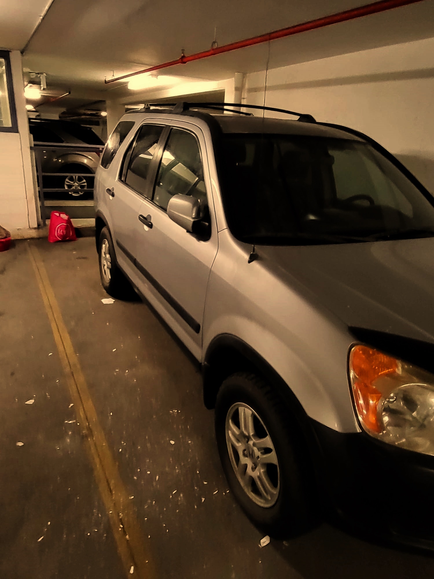 Grey 2003 Honda CR-V - photo 4