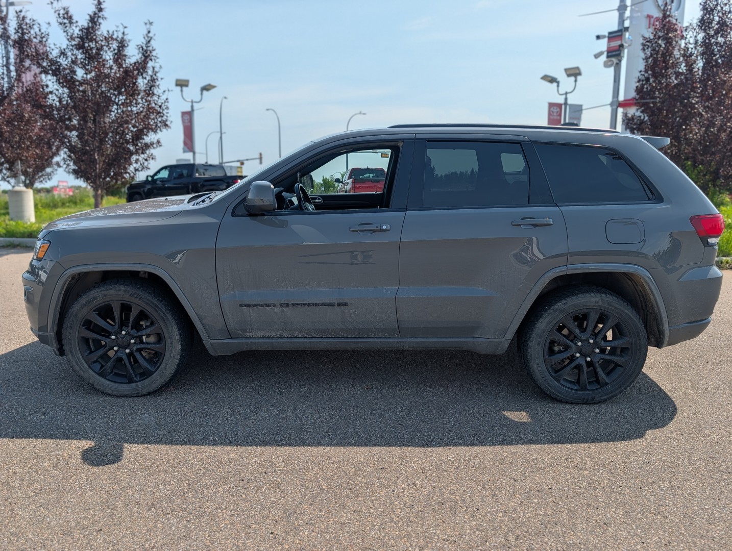 2022 Jeep Grand Cherokee - photo 4