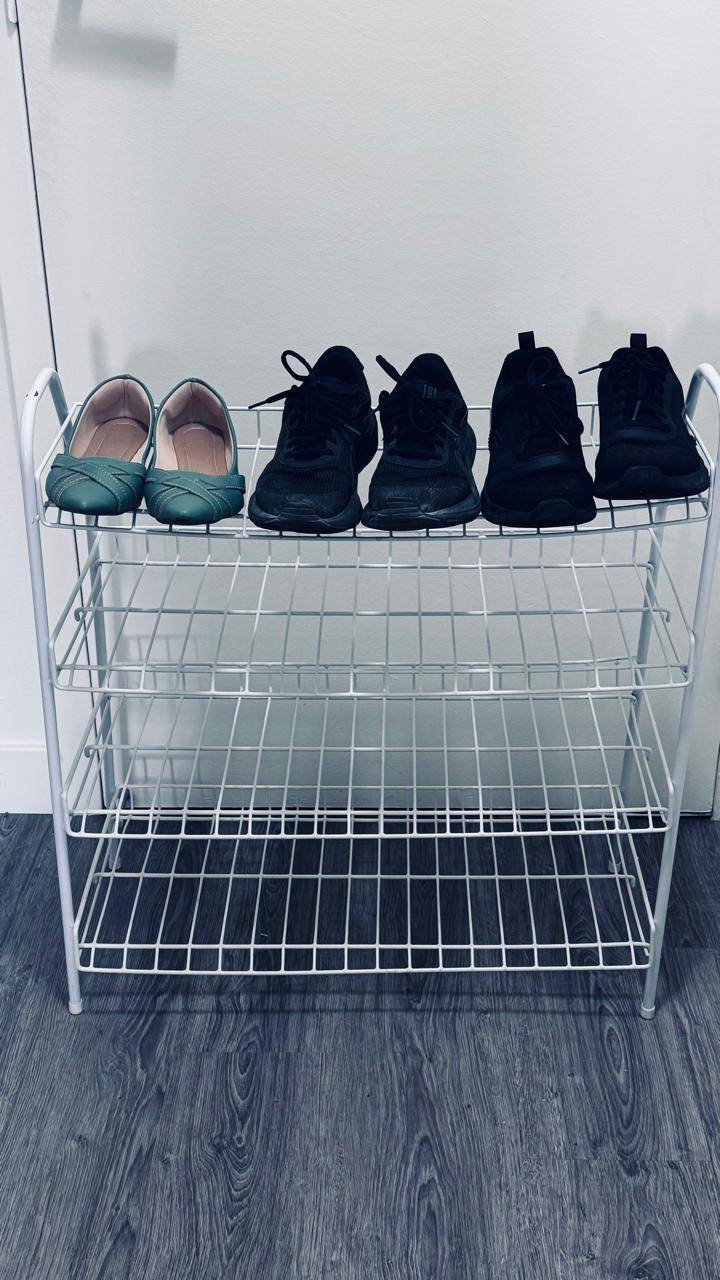 1 Wooden Shoe Rack+ 1 metal shoe rack - photo 2