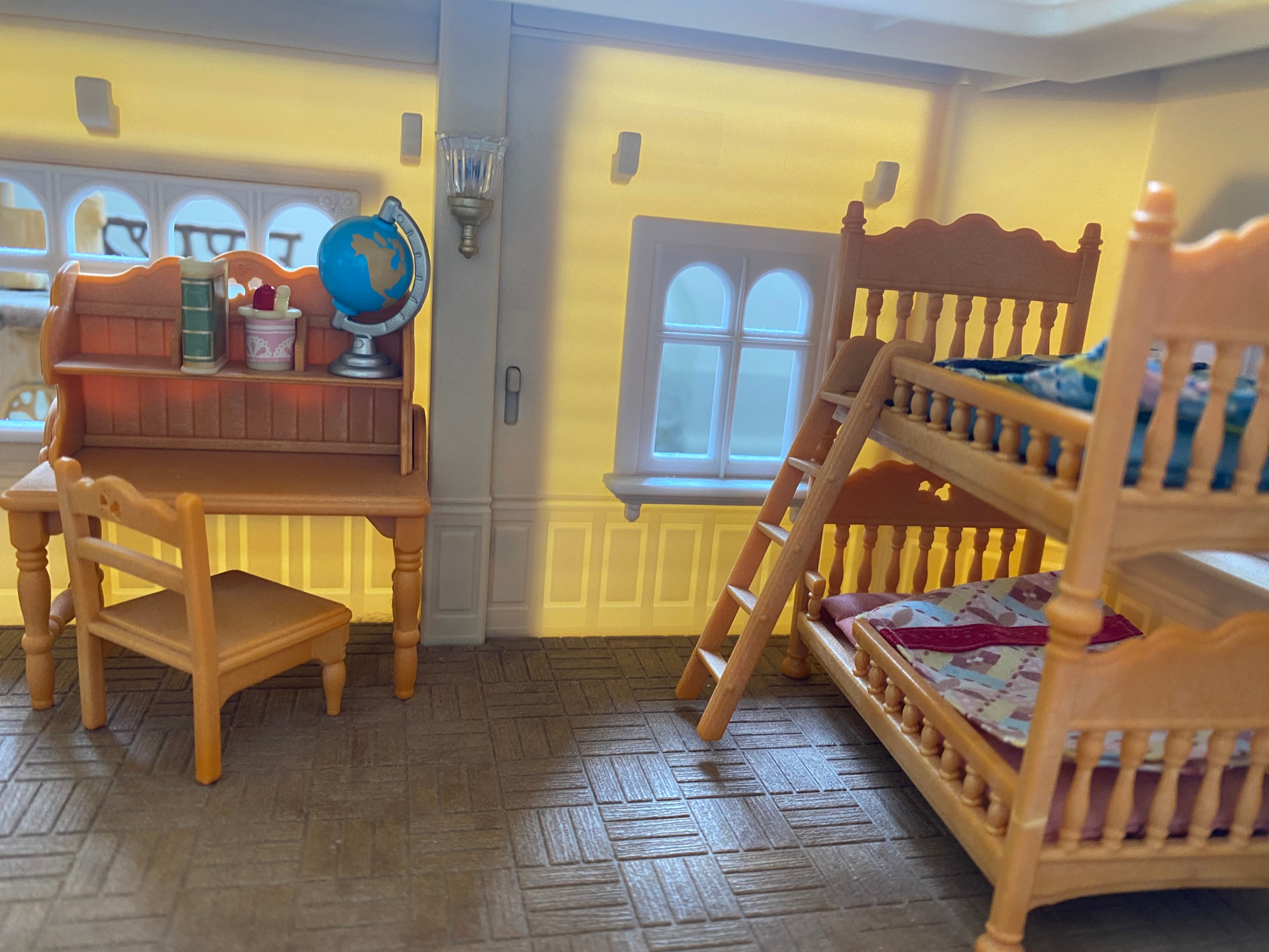 Calico Critters Children's Bedroom set - photo 2