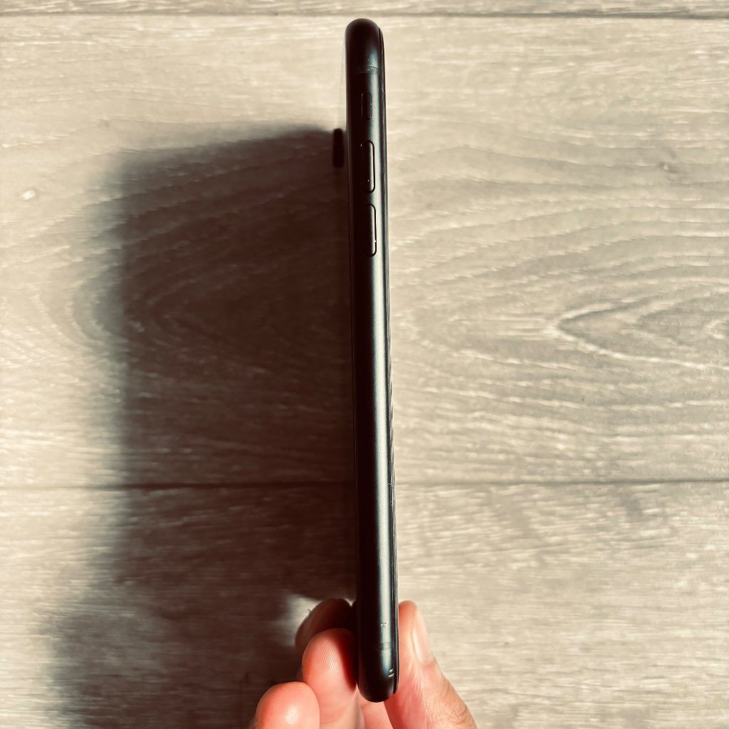 iPhone XR - photo 5